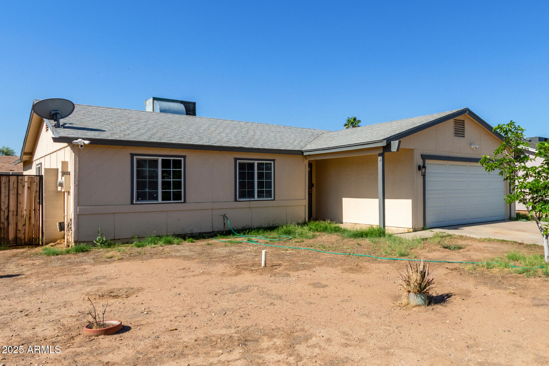 8051 W MARIPOSA Drive