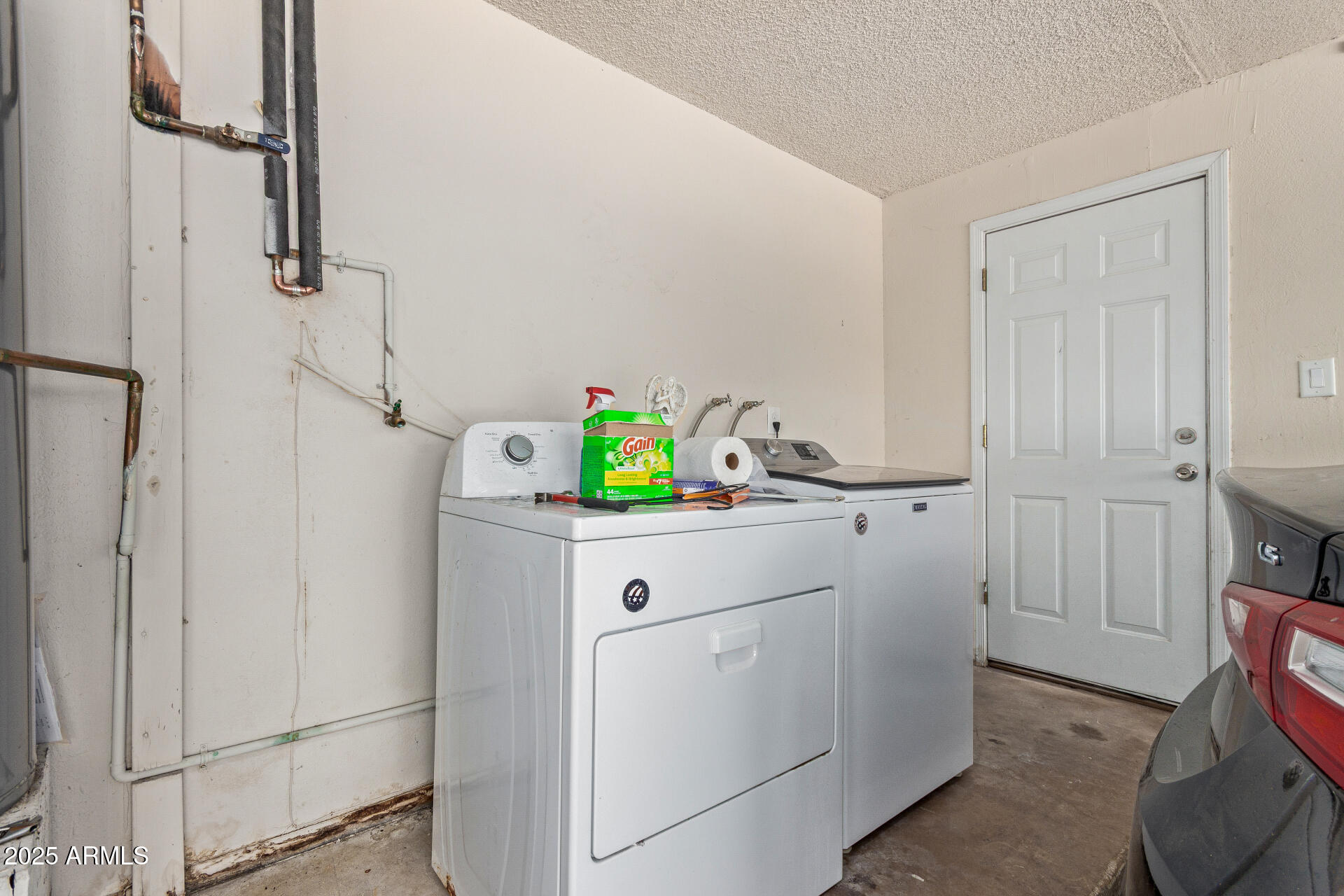 8051 W MARIPOSA Drive