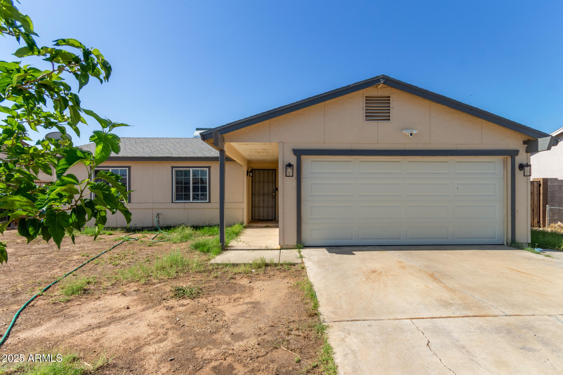 8051 W MARIPOSA Drive