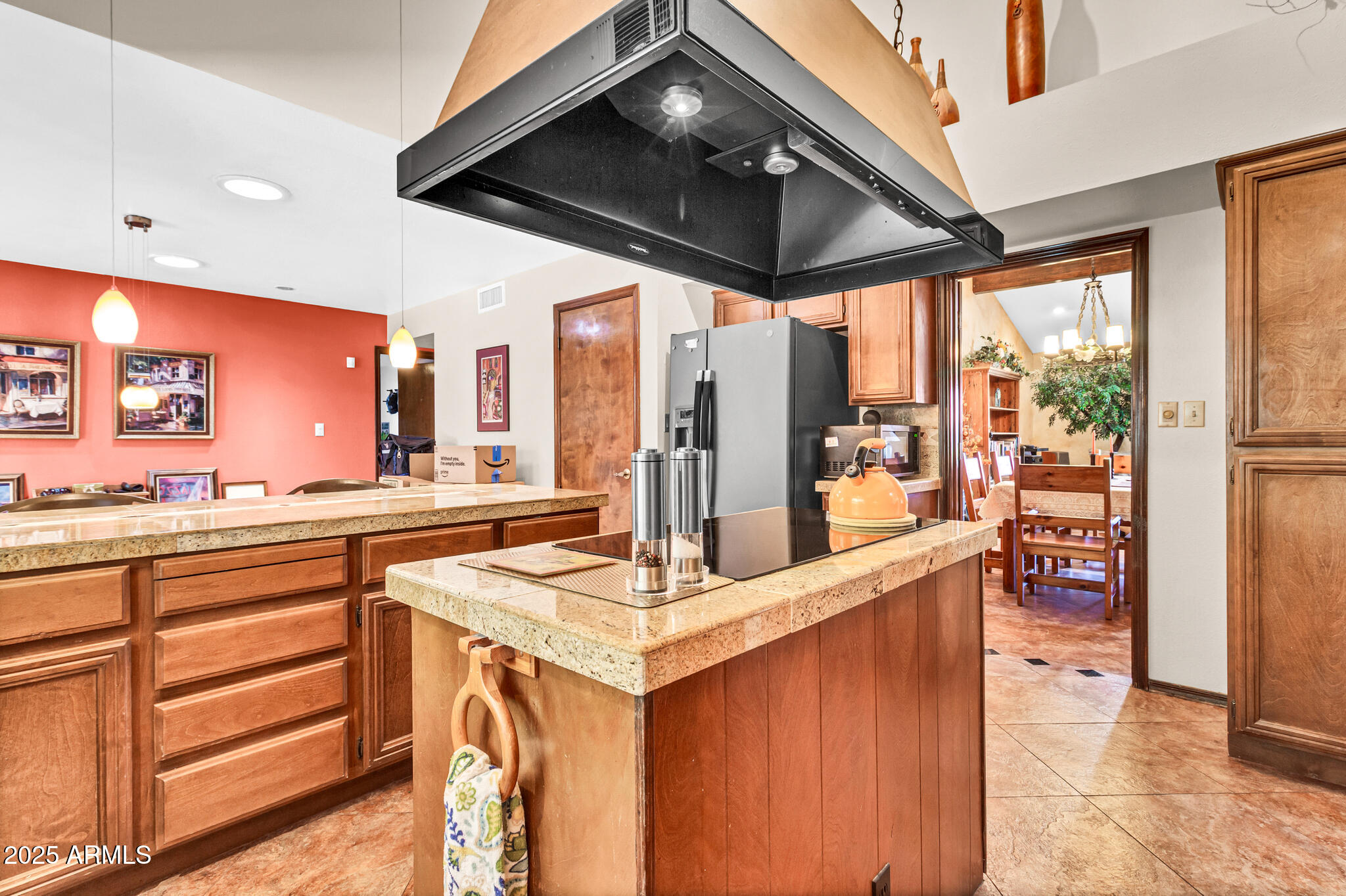 3027 N NEBRASKA Street