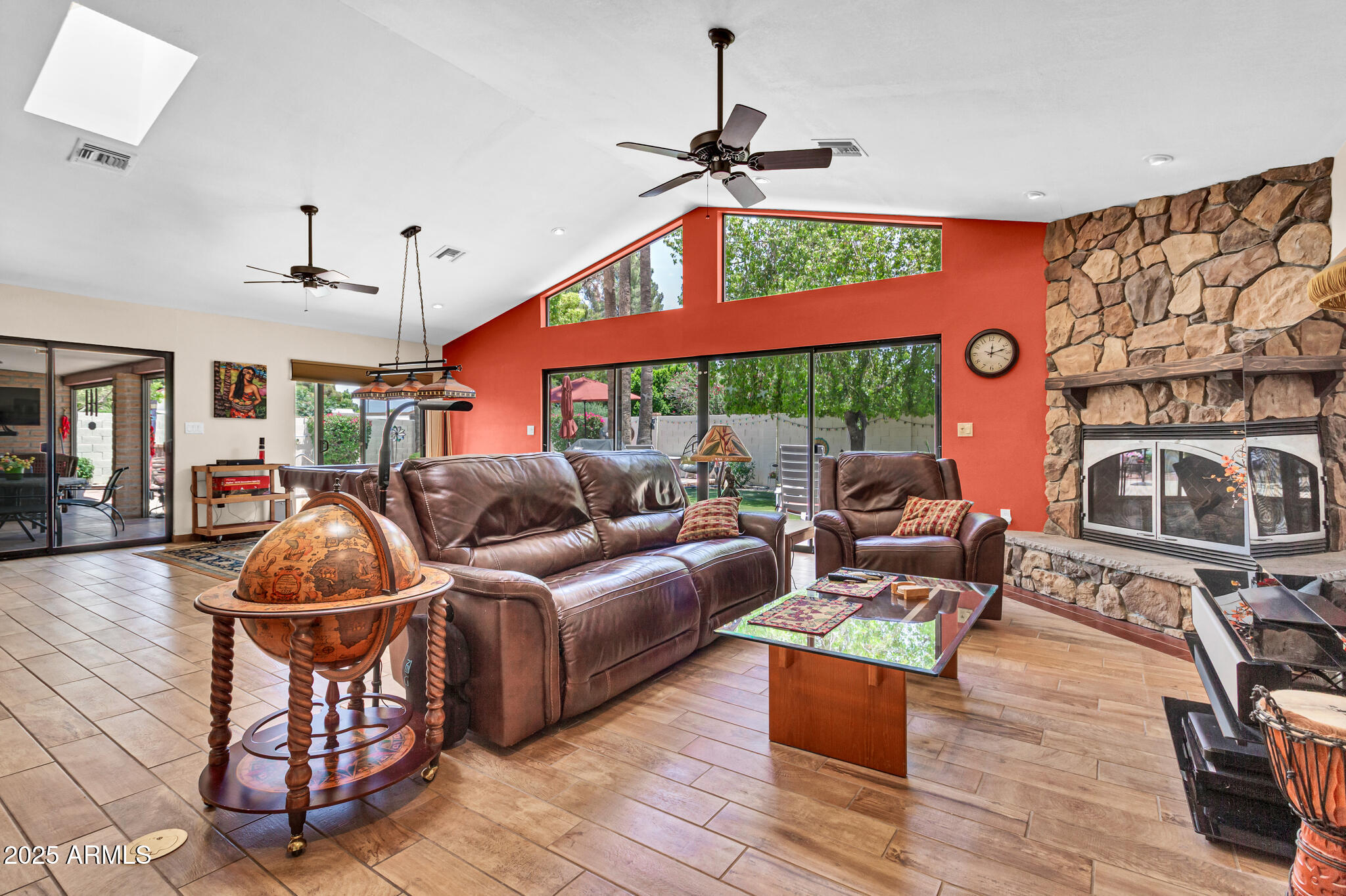 3027 N NEBRASKA Street