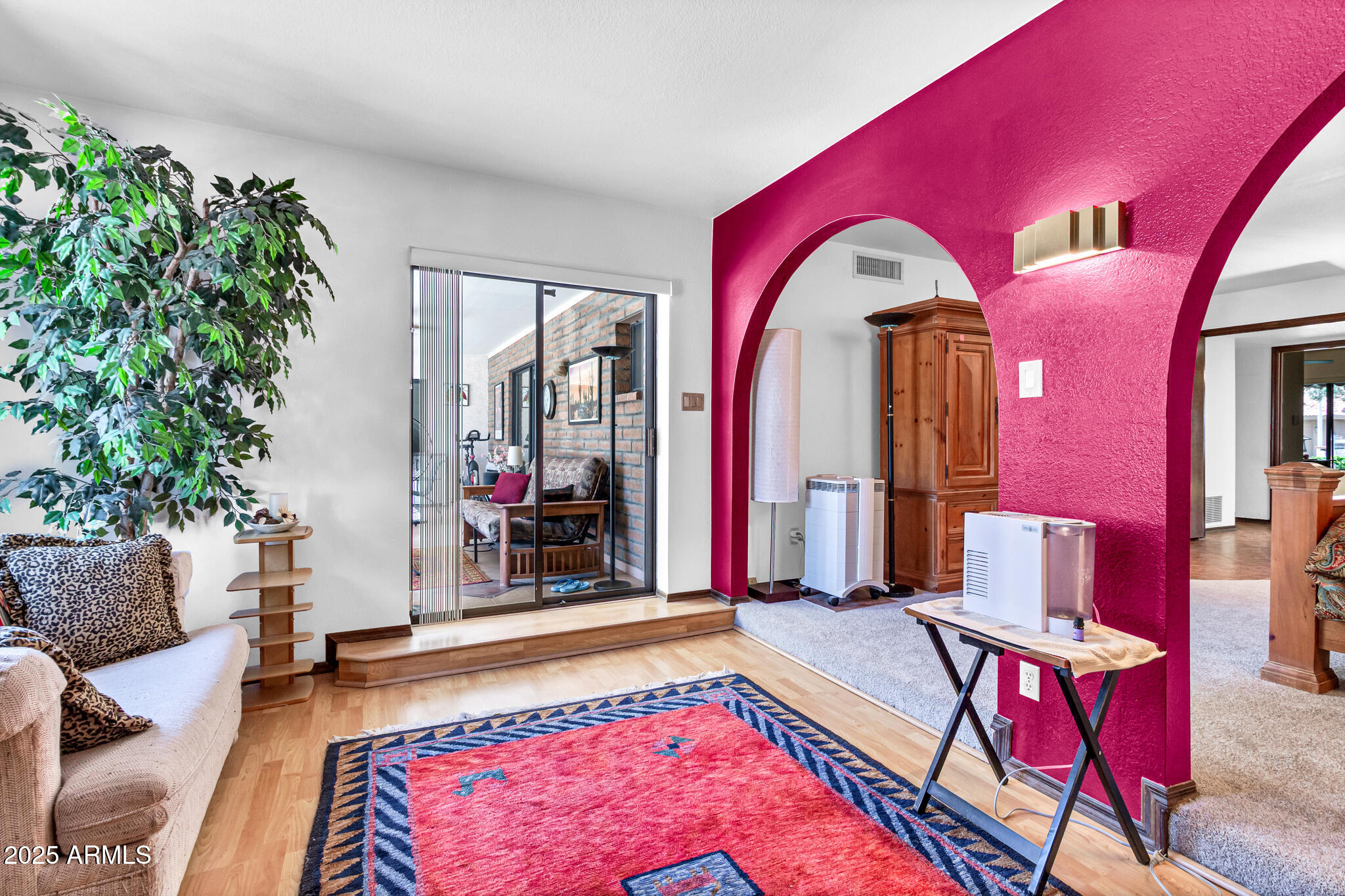 3027 N NEBRASKA Street