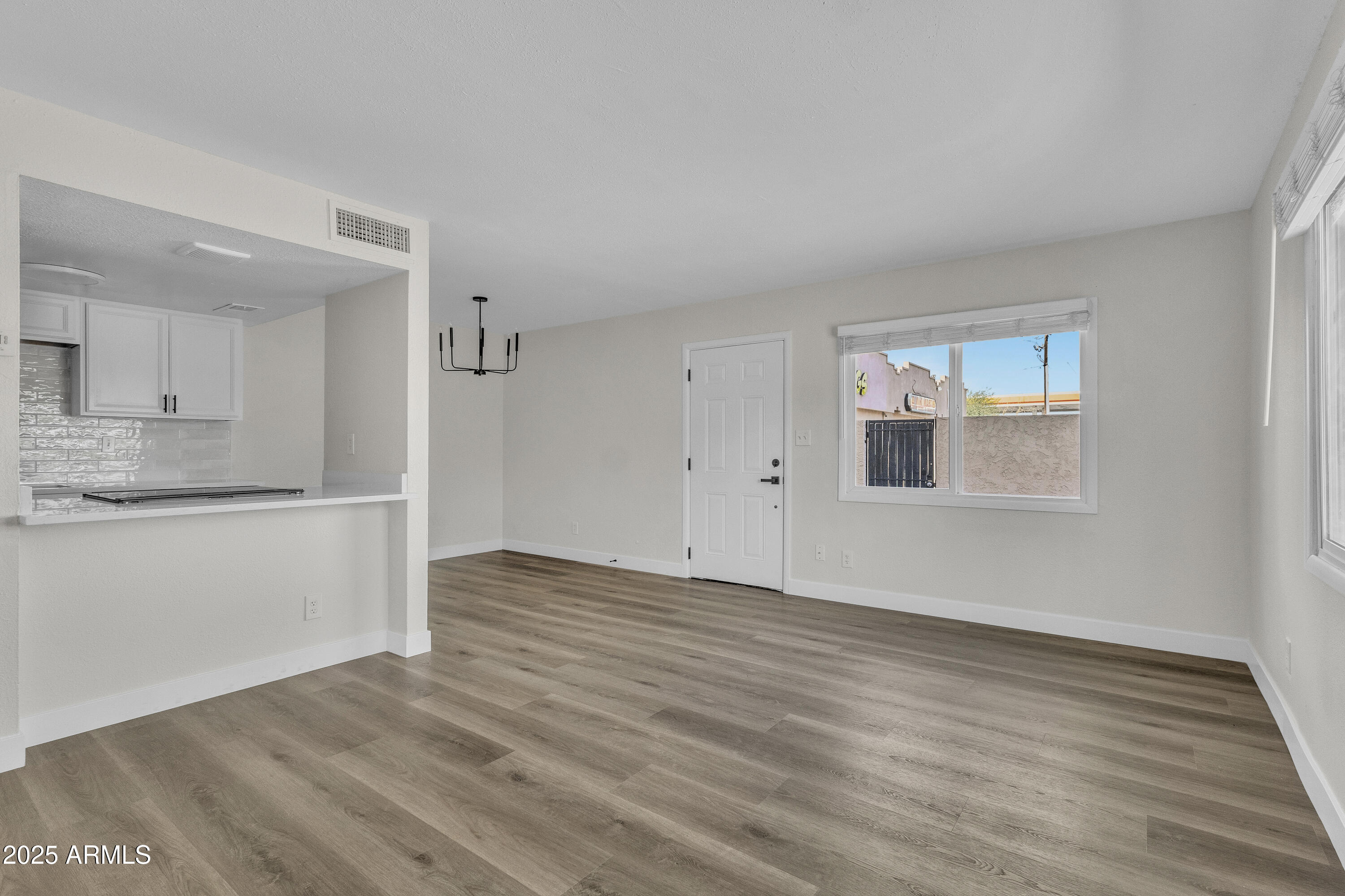 4714 E BROADWAY Road