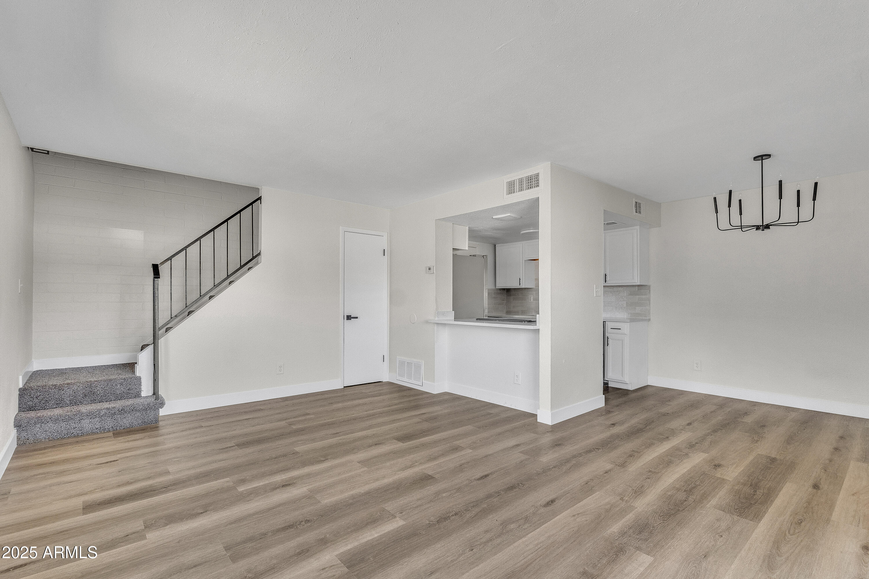 4714 E BROADWAY Road