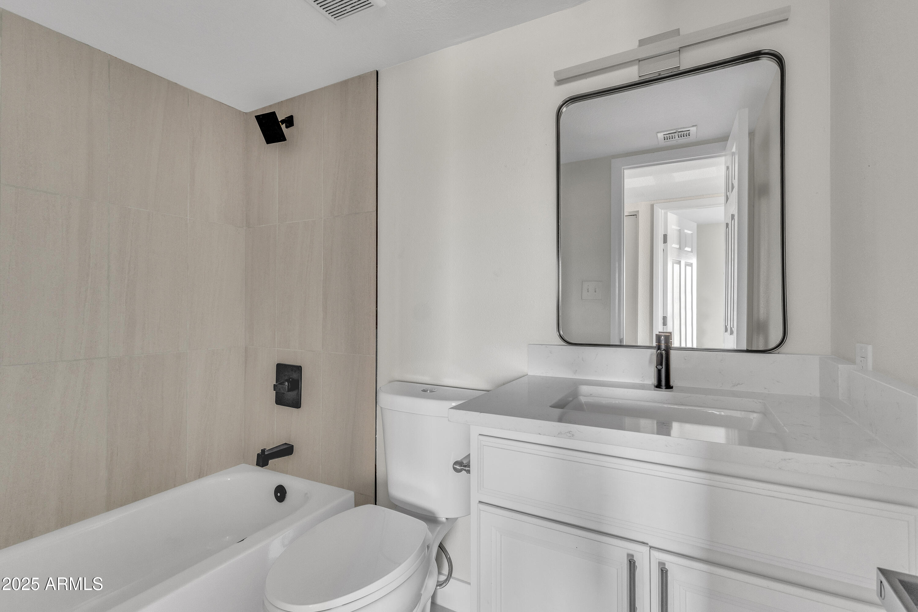 4714 E BROADWAY Road