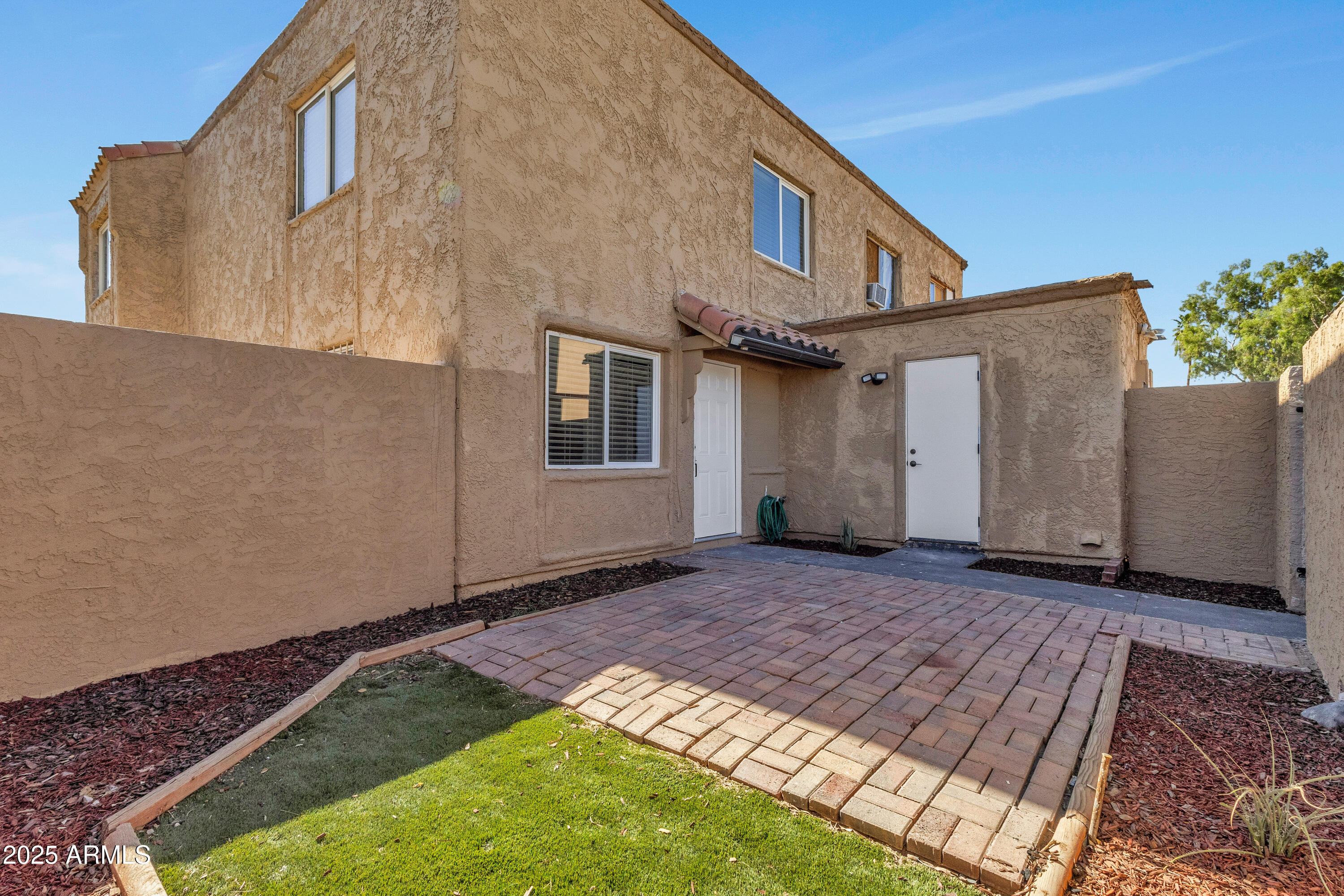 4714 E BROADWAY Road