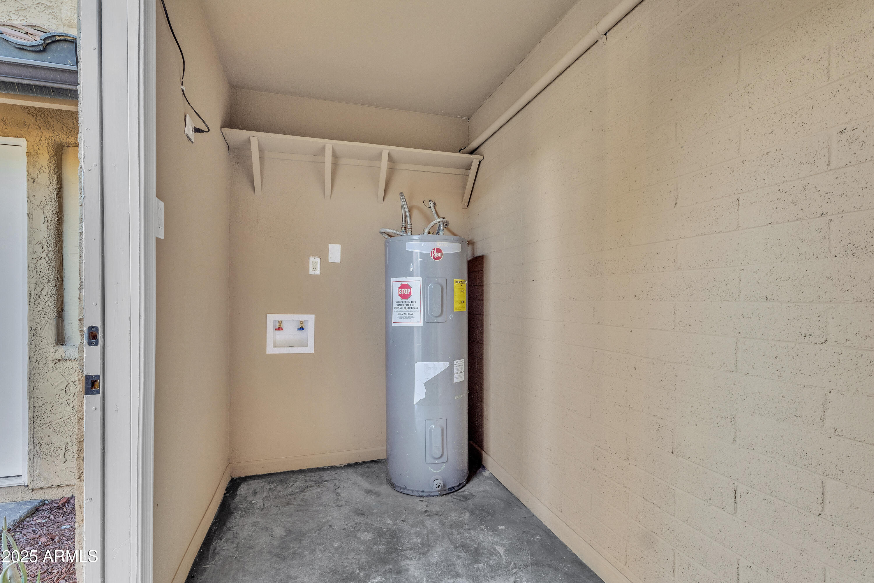 4714 E BROADWAY Road