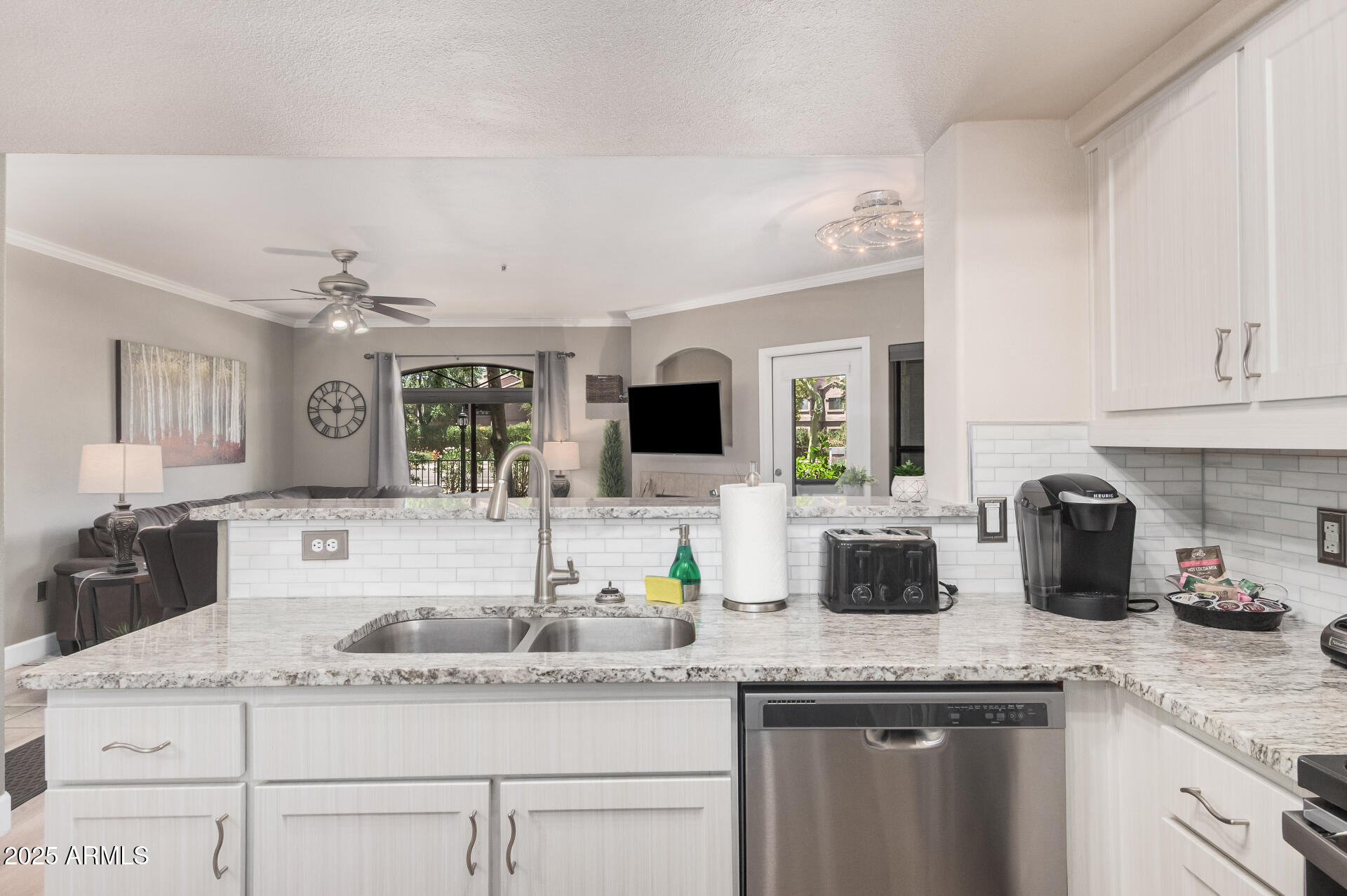 15095 N THOMPSON PEAK Parkway, 1005