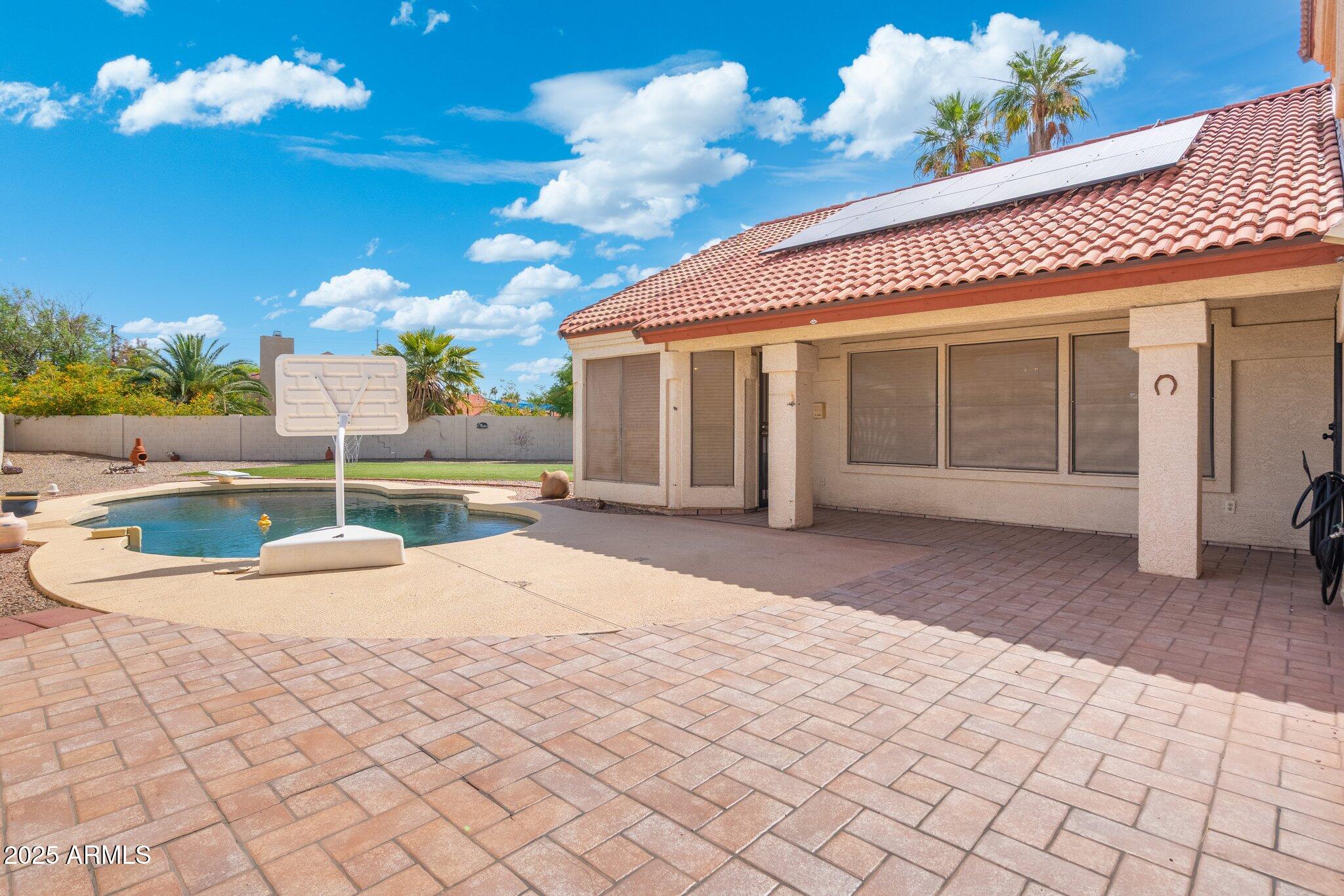 7503 W JULIE Drive