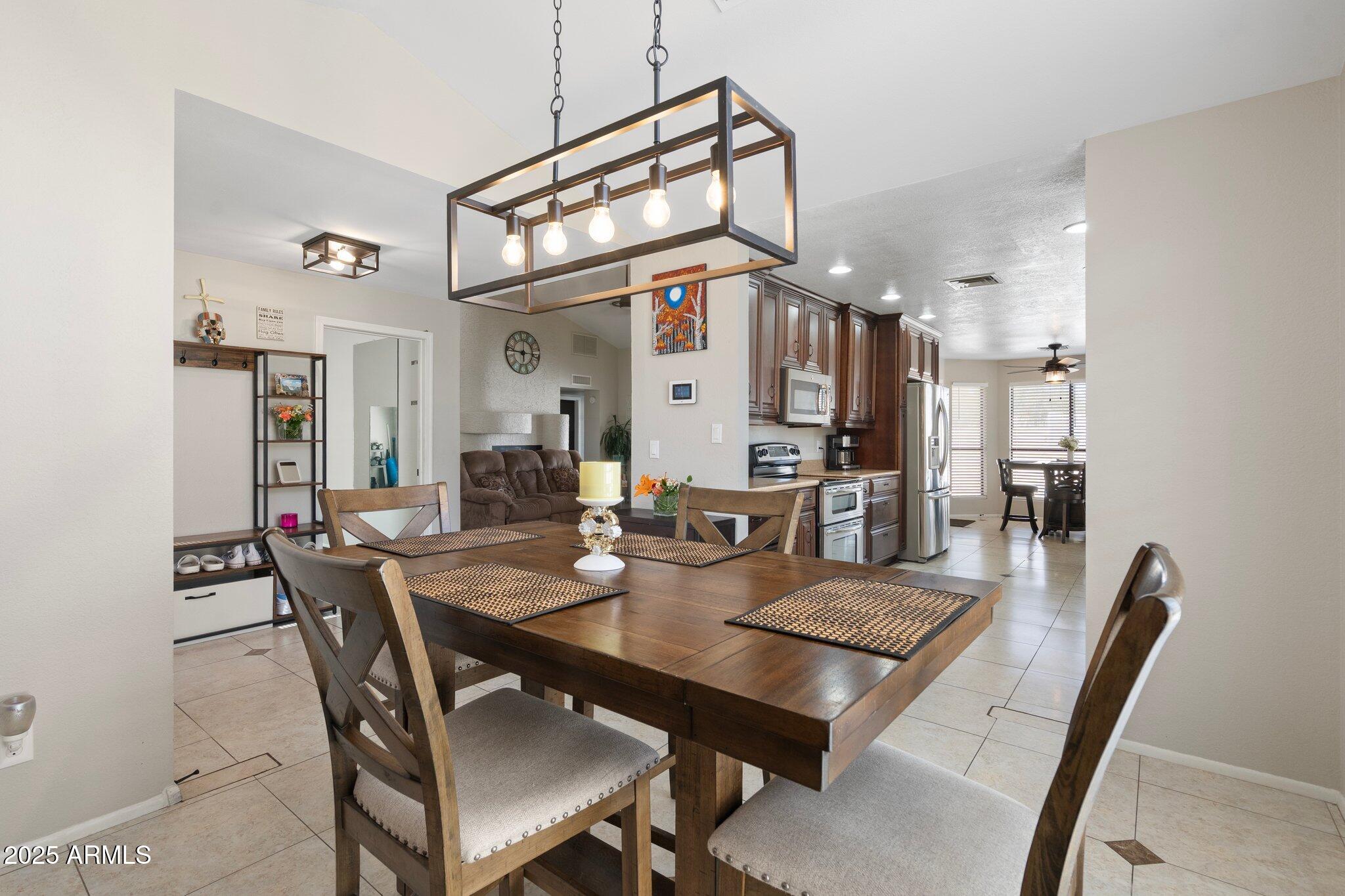 7503 W JULIE Drive