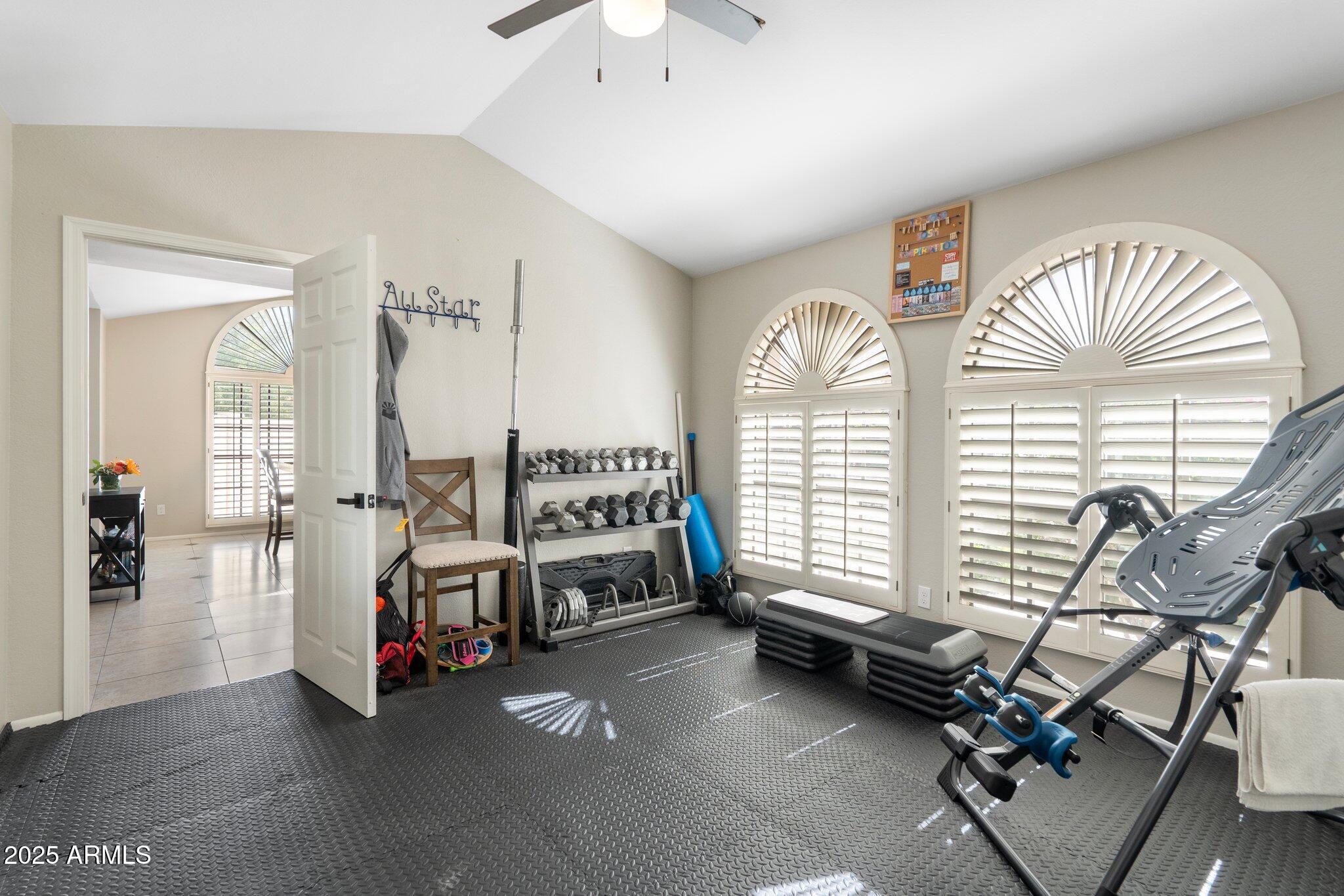 7503 W JULIE Drive