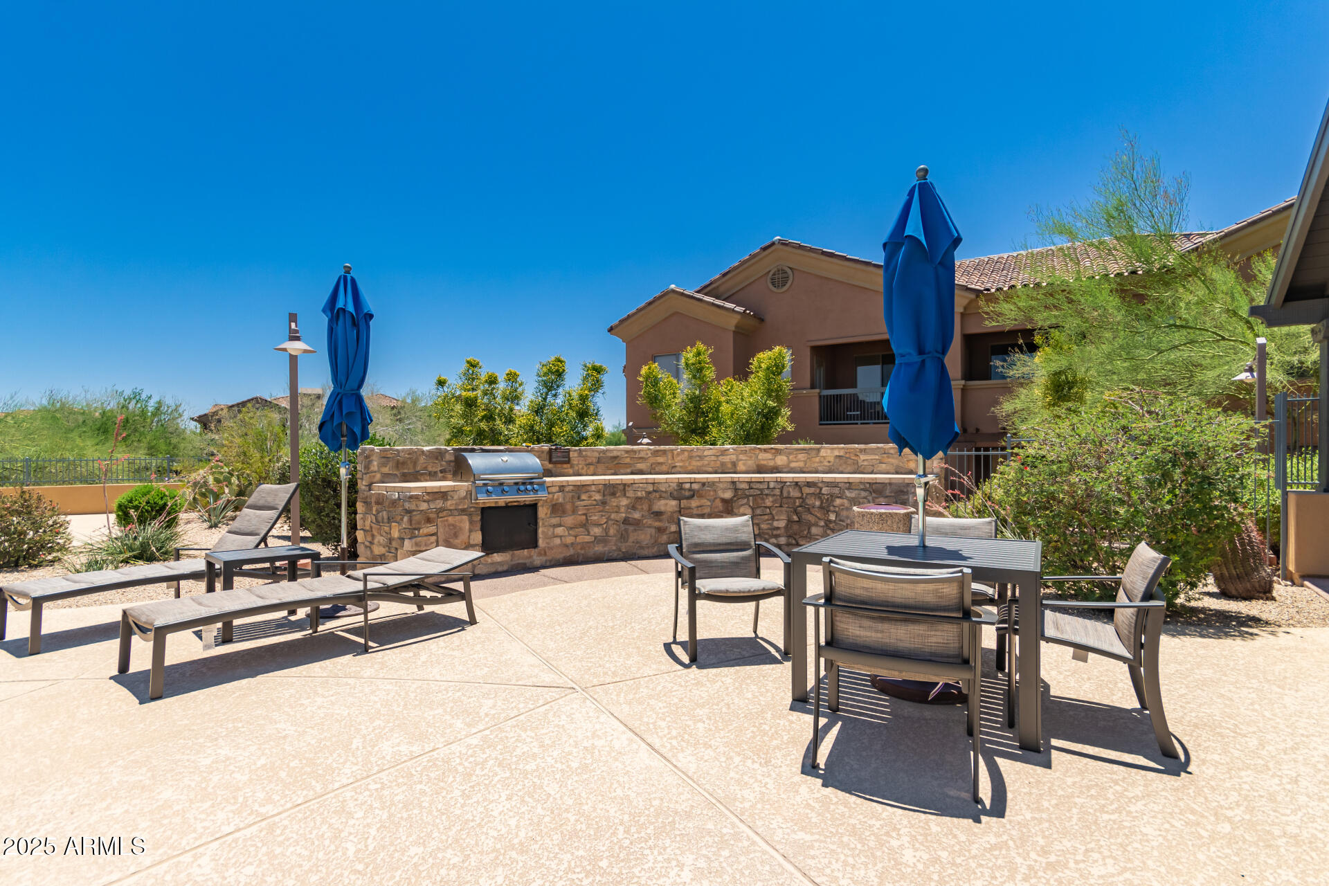 20801 N 90TH Place, 255