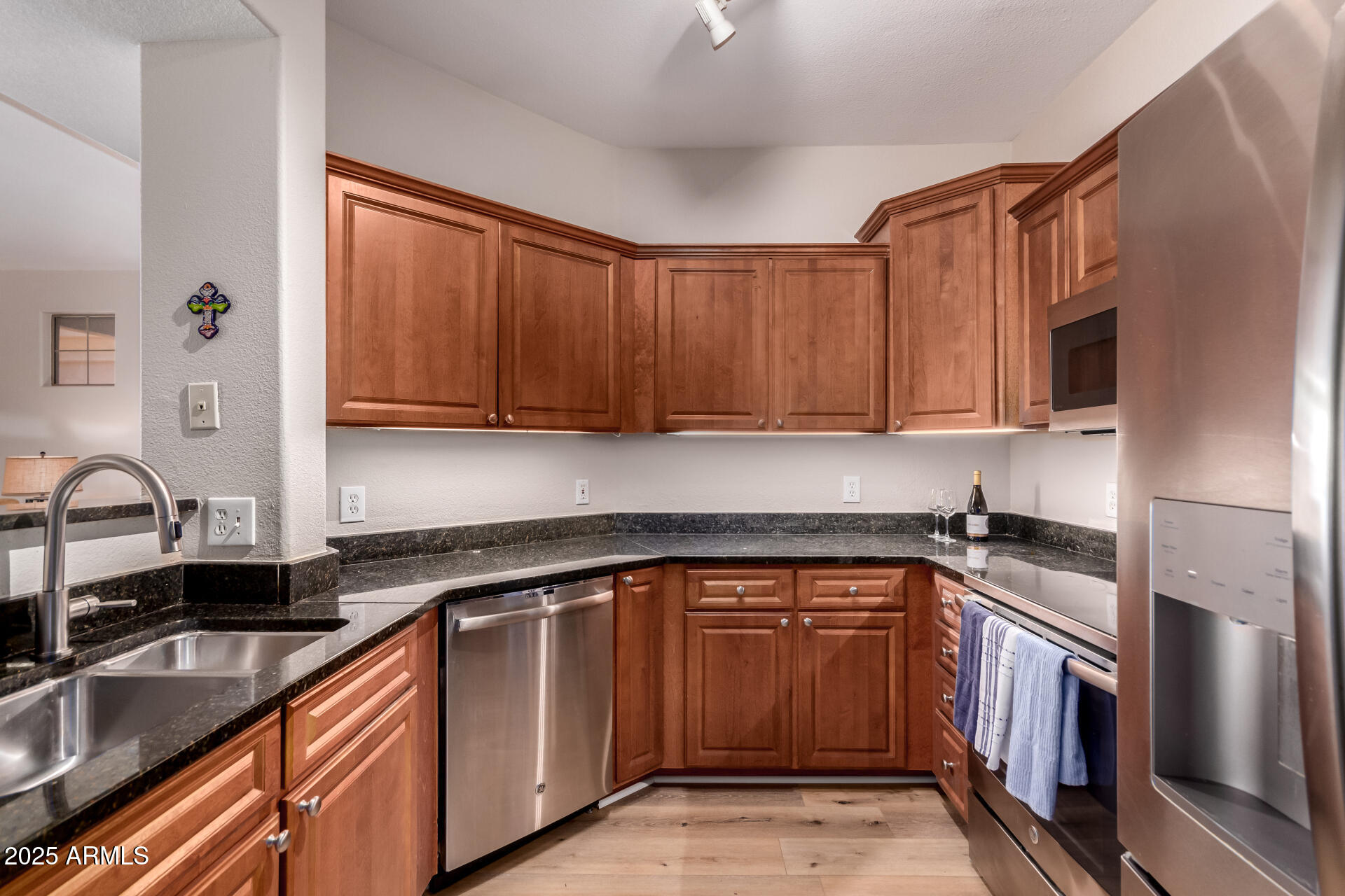 20801 N 90TH Place, 255