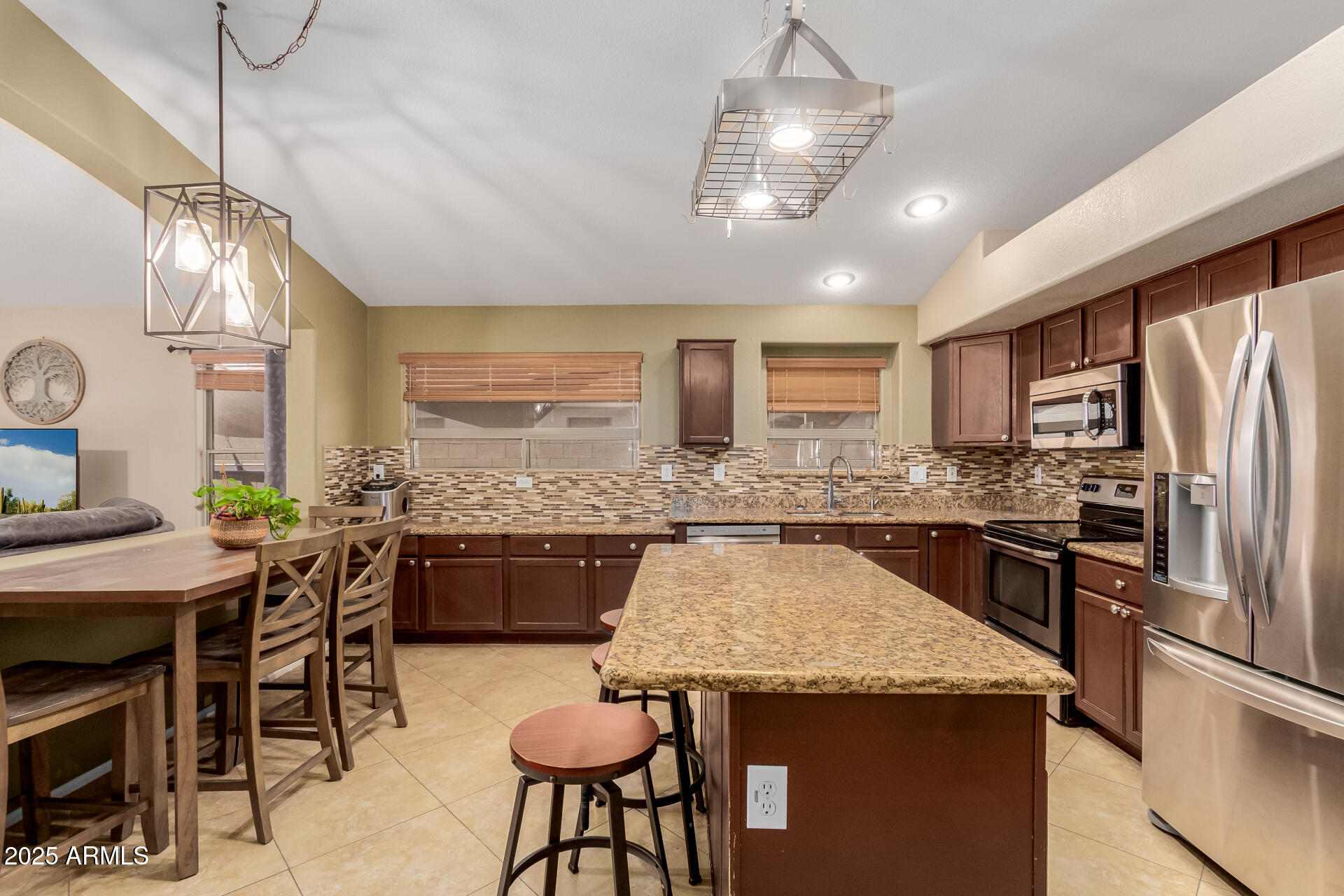 3961 E THORNTON Avenue