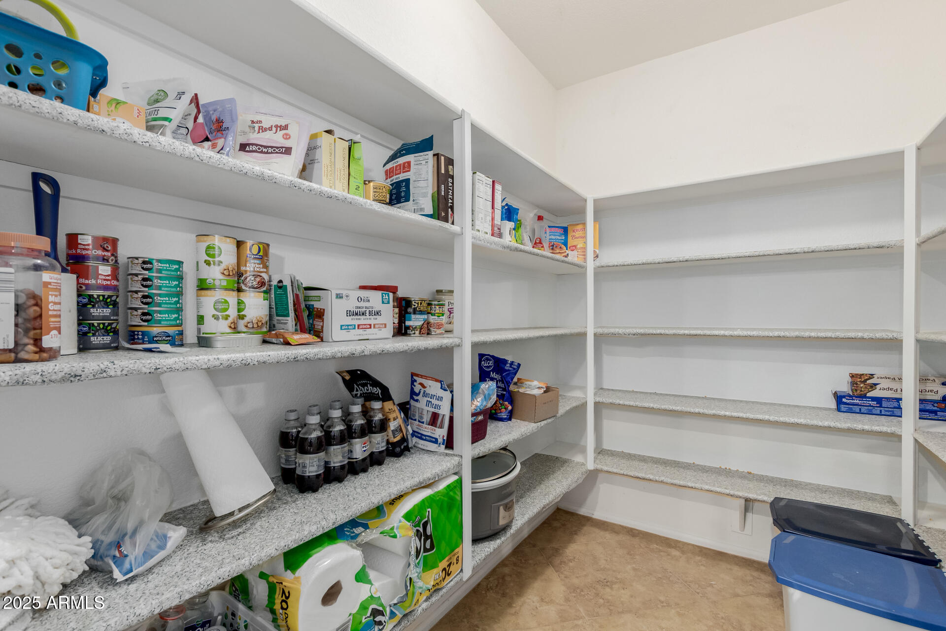 3961 E THORNTON Avenue