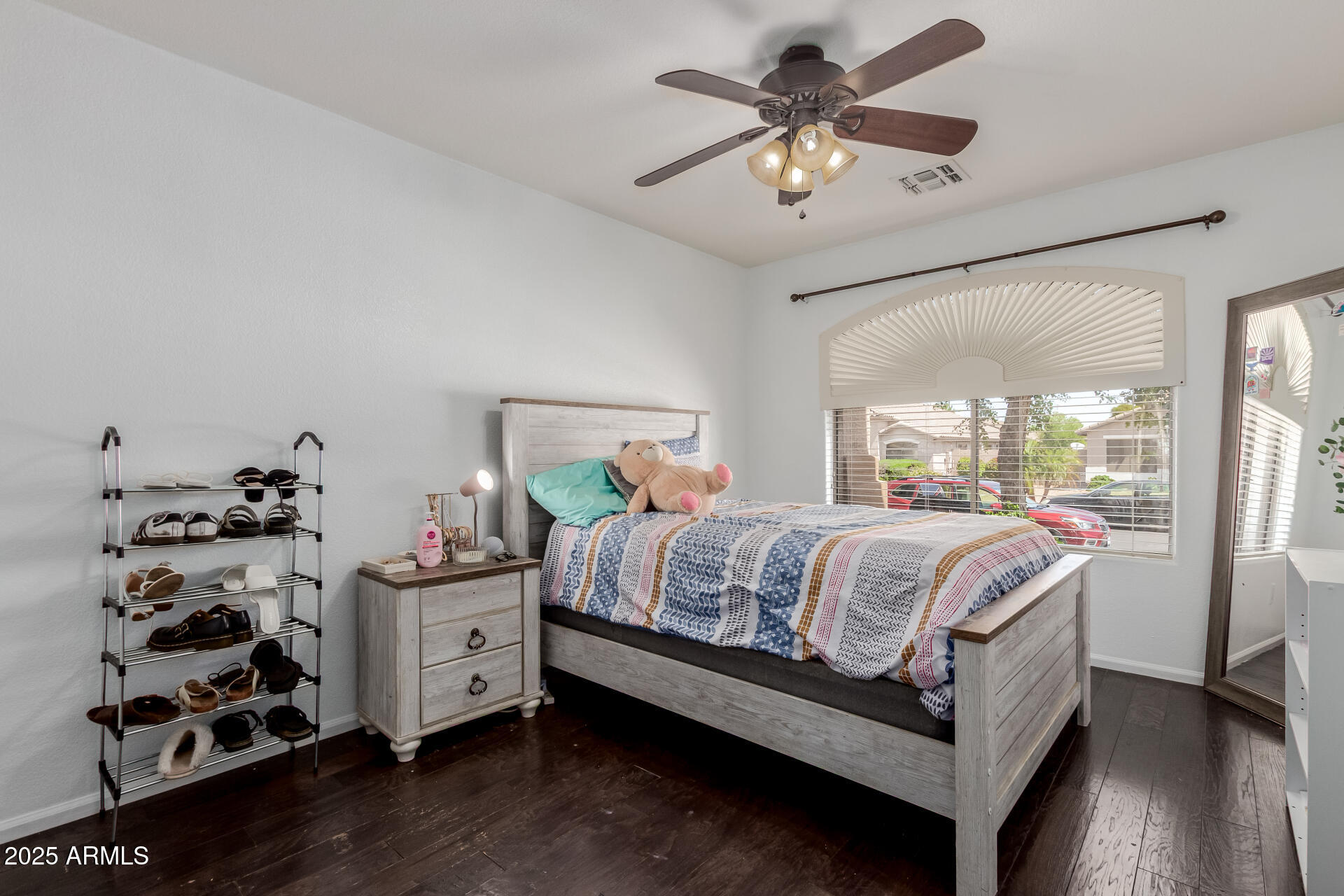 3961 E THORNTON Avenue