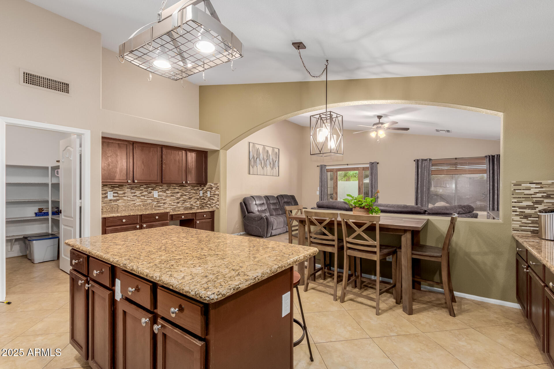 3961 E THORNTON Avenue