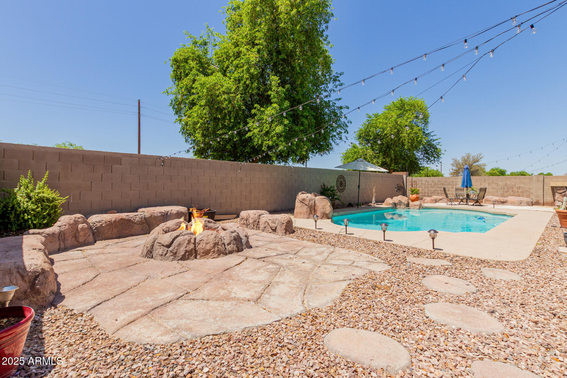 3961 E THORNTON Avenue