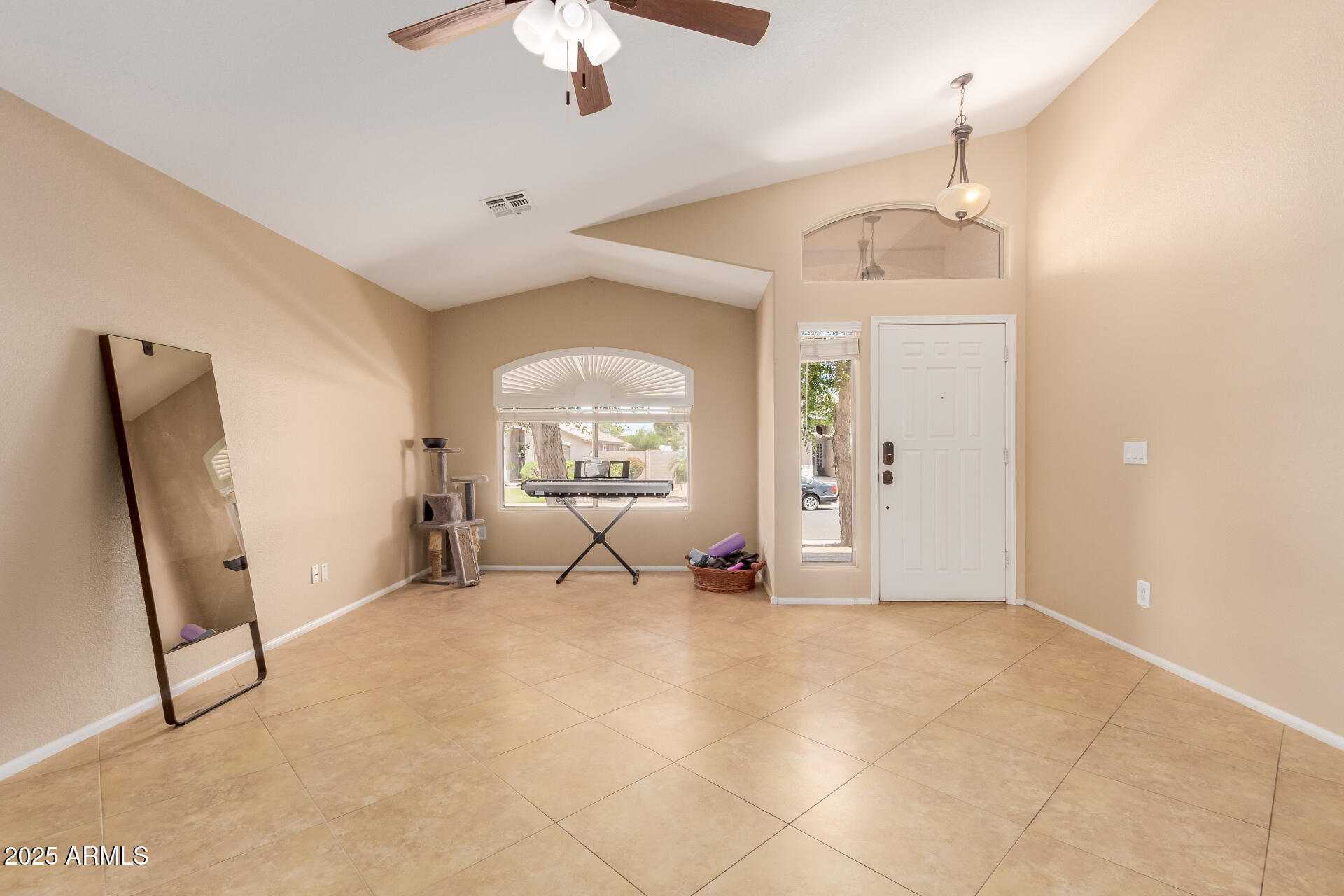 3961 E THORNTON Avenue