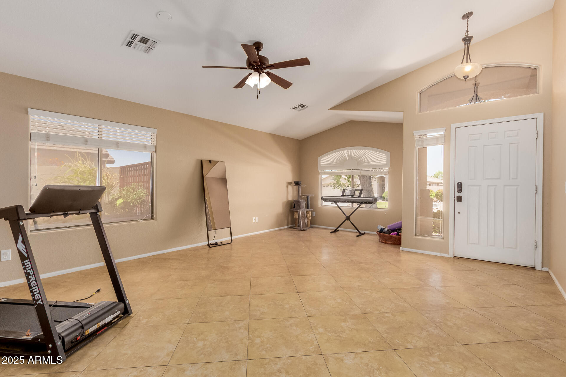 3961 E THORNTON Avenue