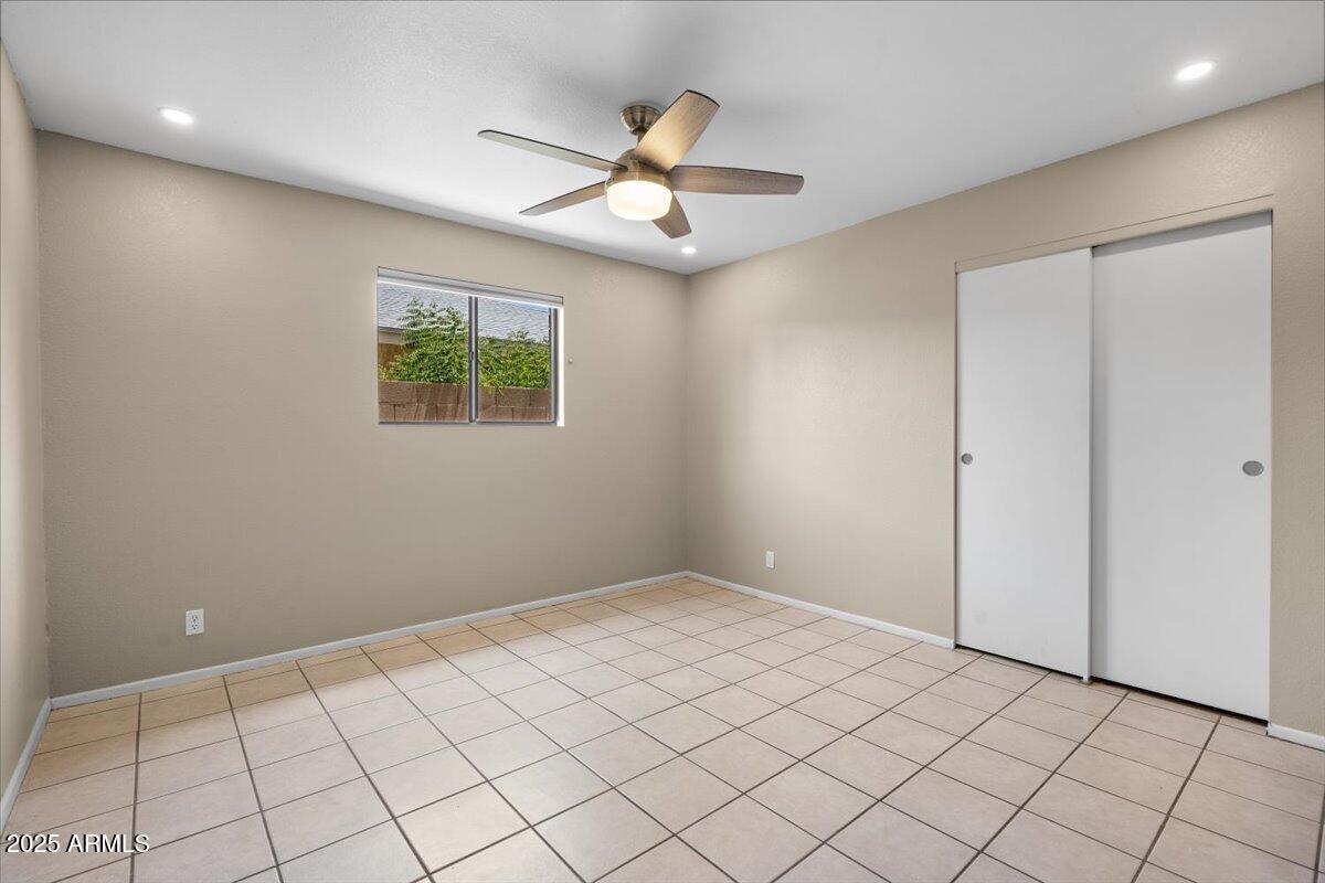 1235 W 12TH Place