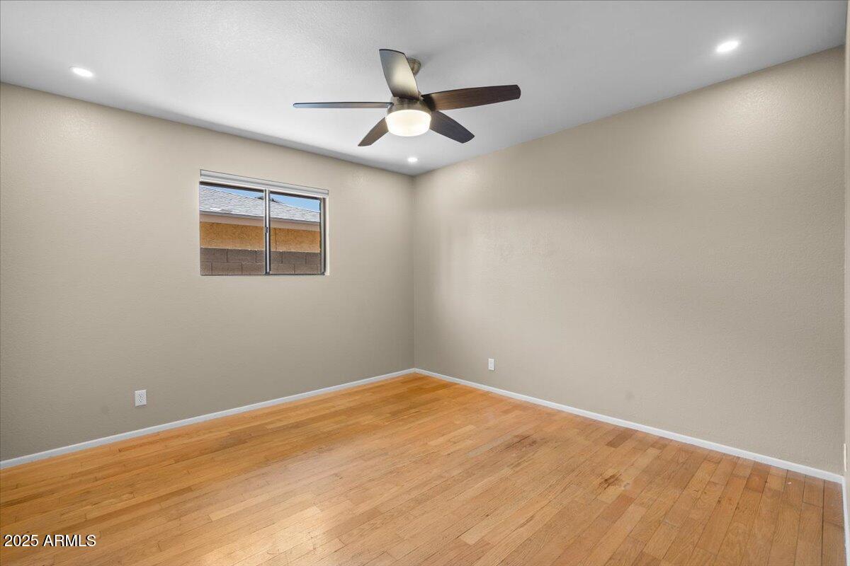 1235 W 12TH Place