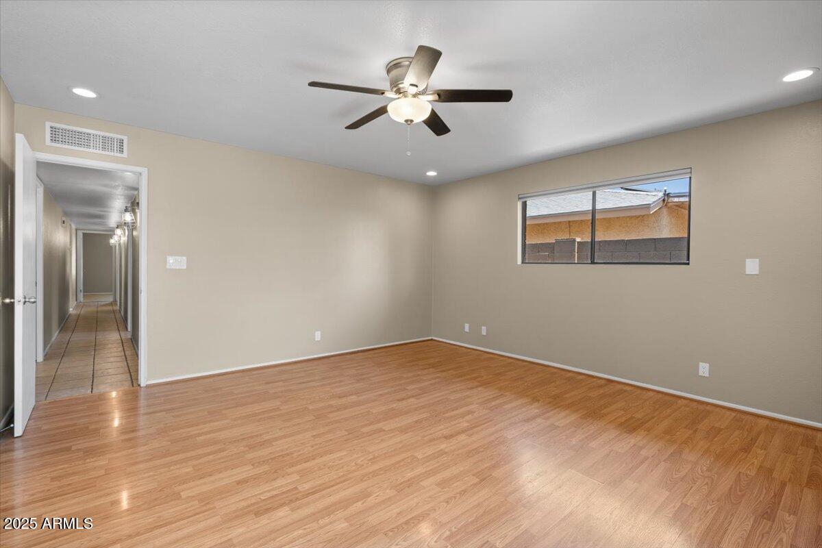 1235 W 12TH Place