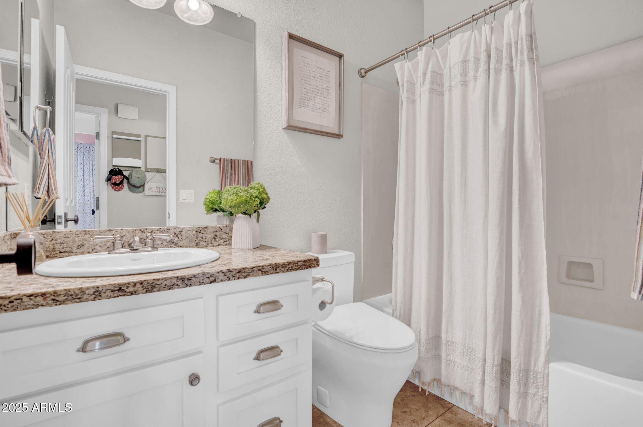 4350 E GATEWOOD Drive