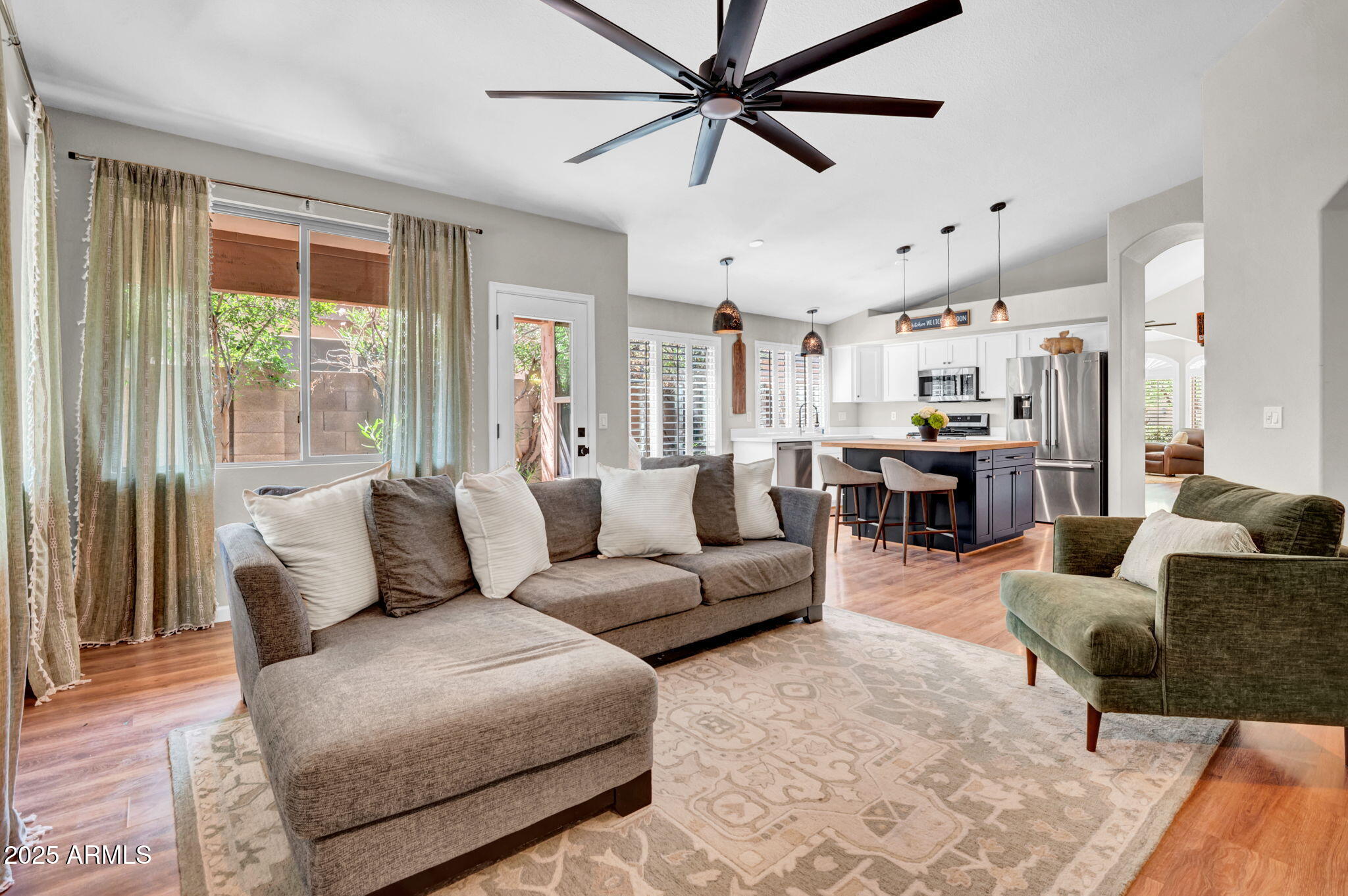 4350 E GATEWOOD Drive