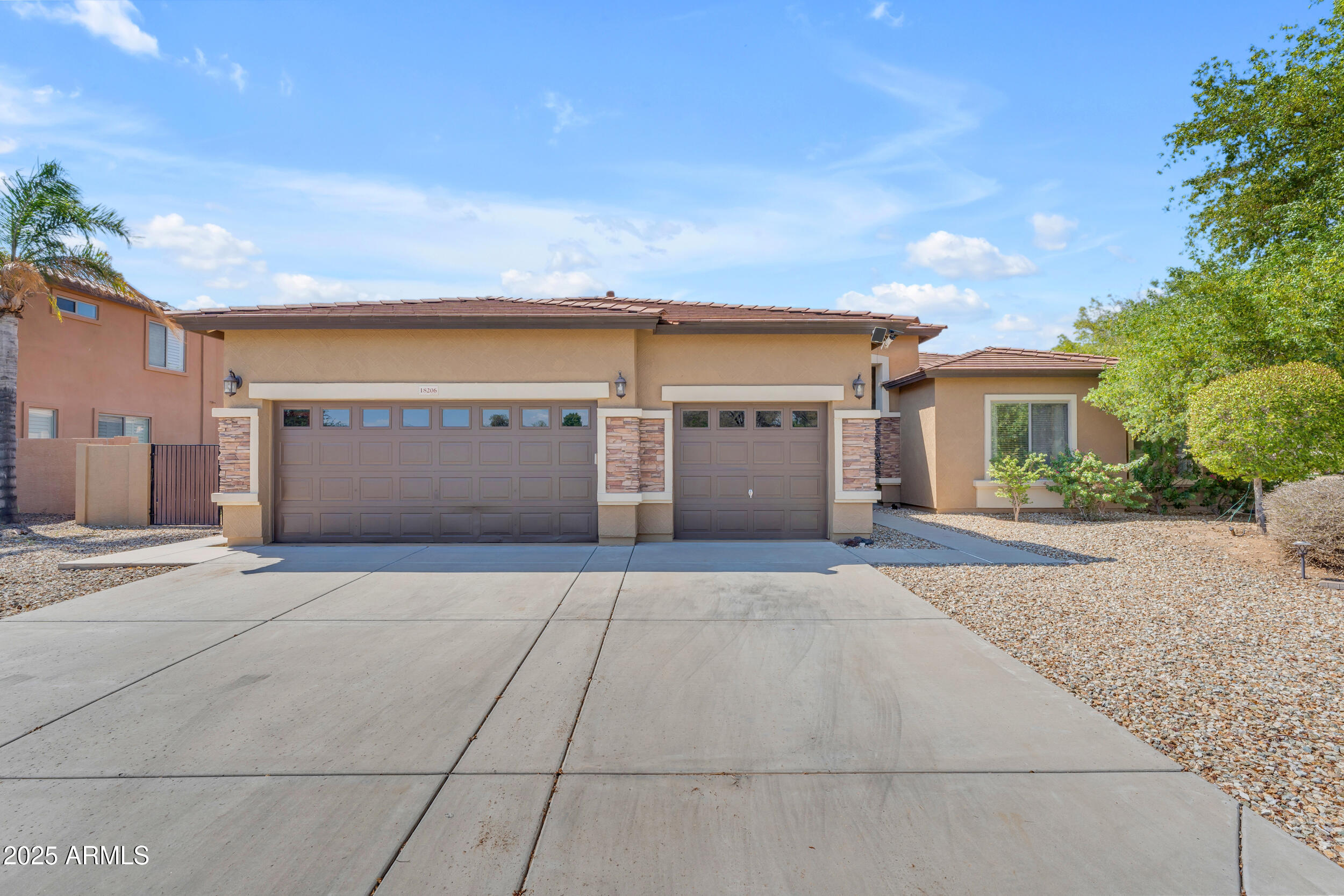 18206 W LISBON Lane