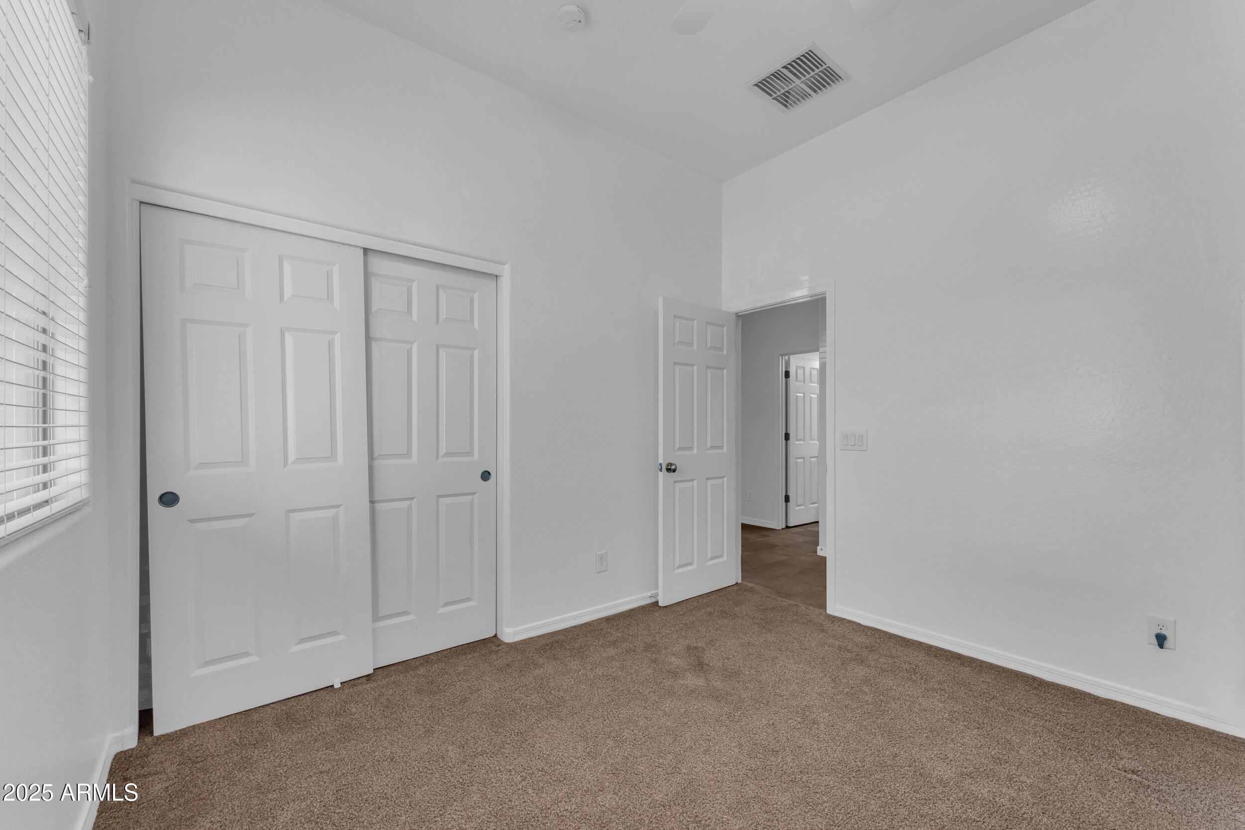 18206 W LISBON Lane