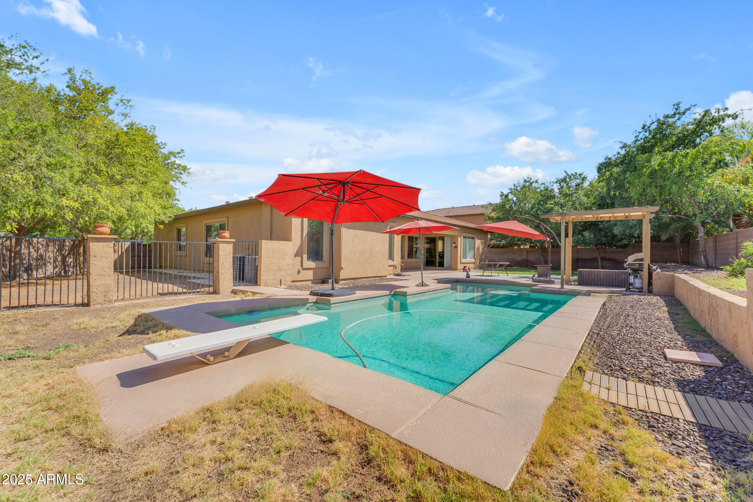 18206 W LISBON Lane
