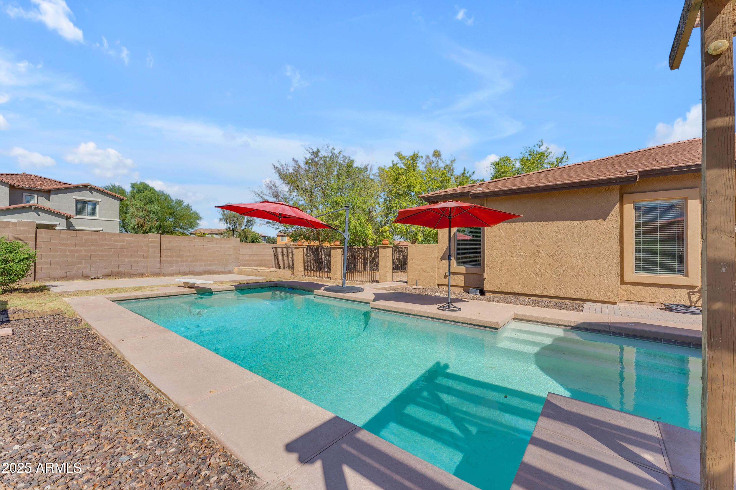 18206 W LISBON Lane