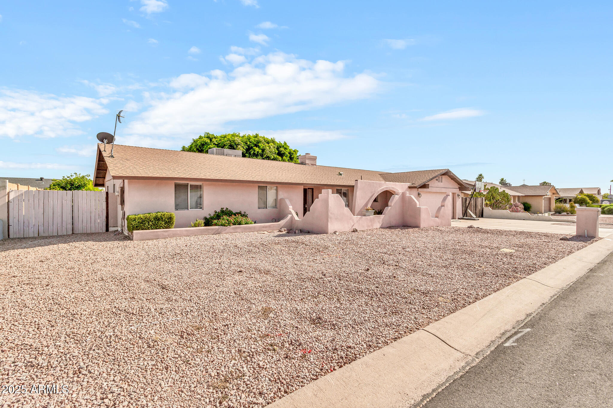 6055 E HANNIBAL Street