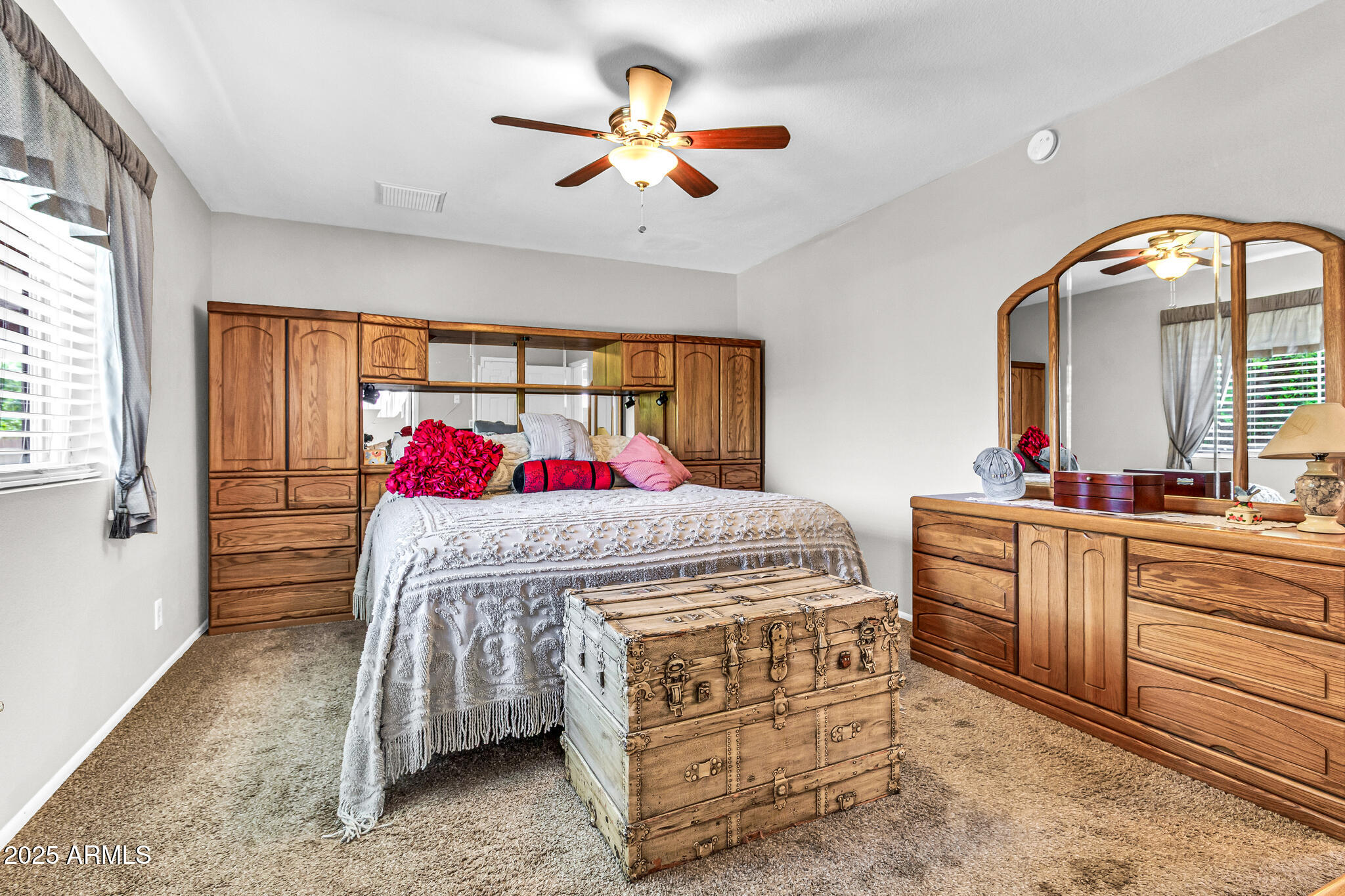 6055 E HANNIBAL Street