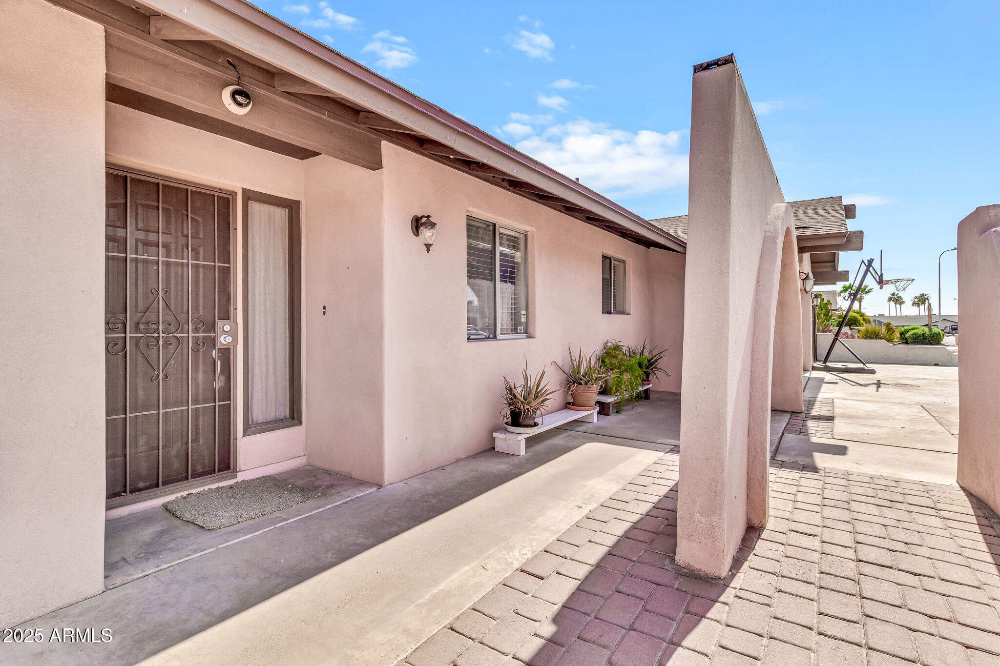 6055 E HANNIBAL Street