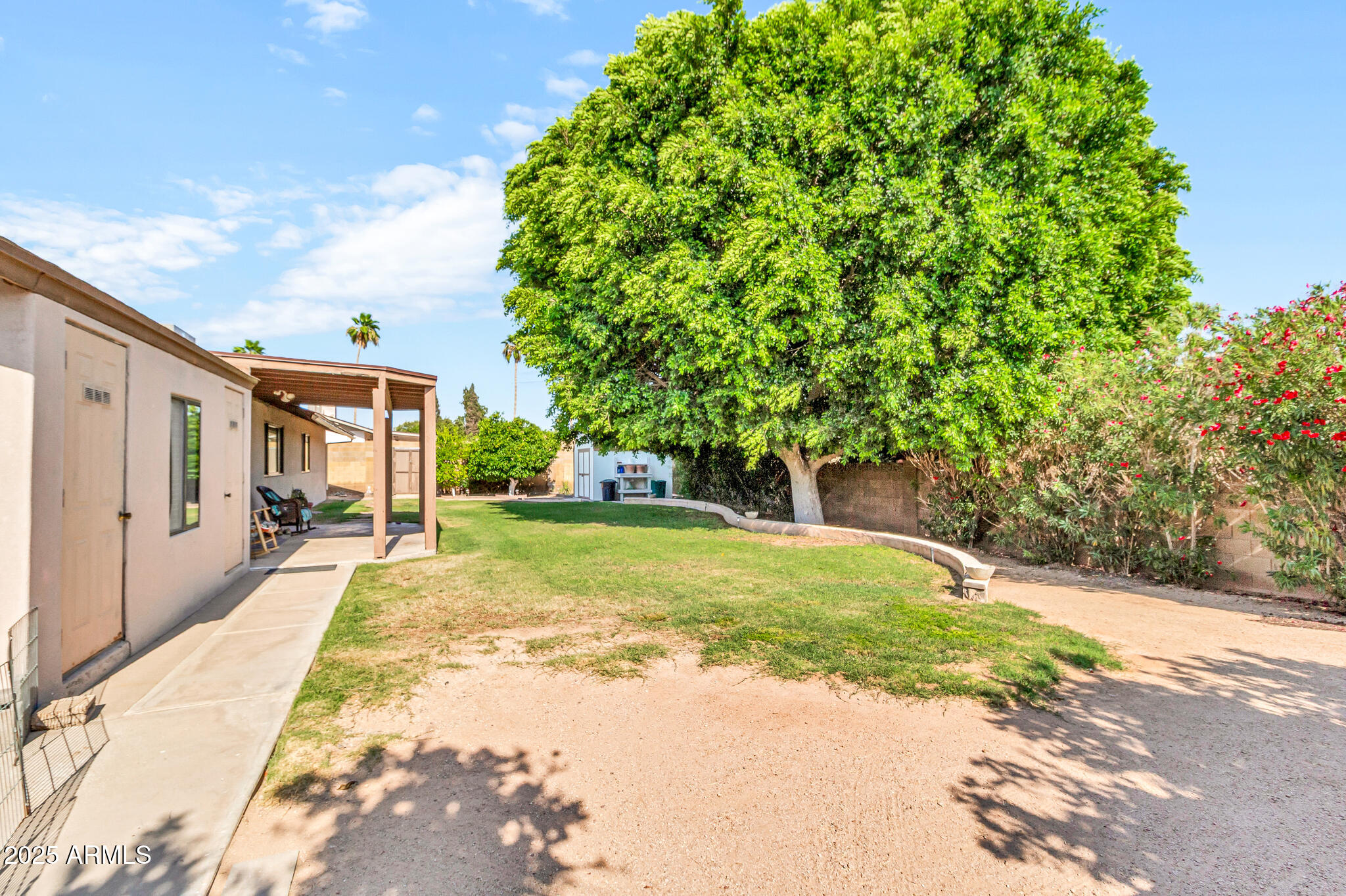 6055 E HANNIBAL Street