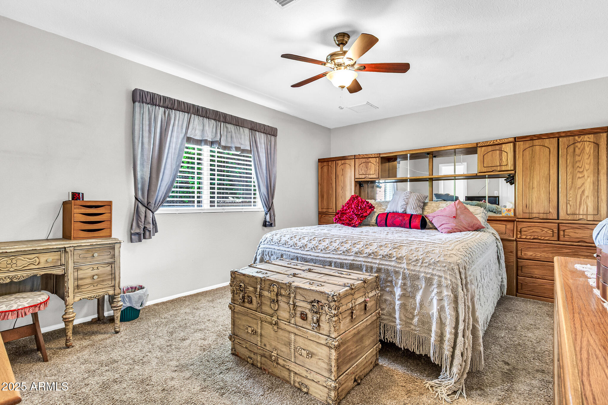 6055 E HANNIBAL Street