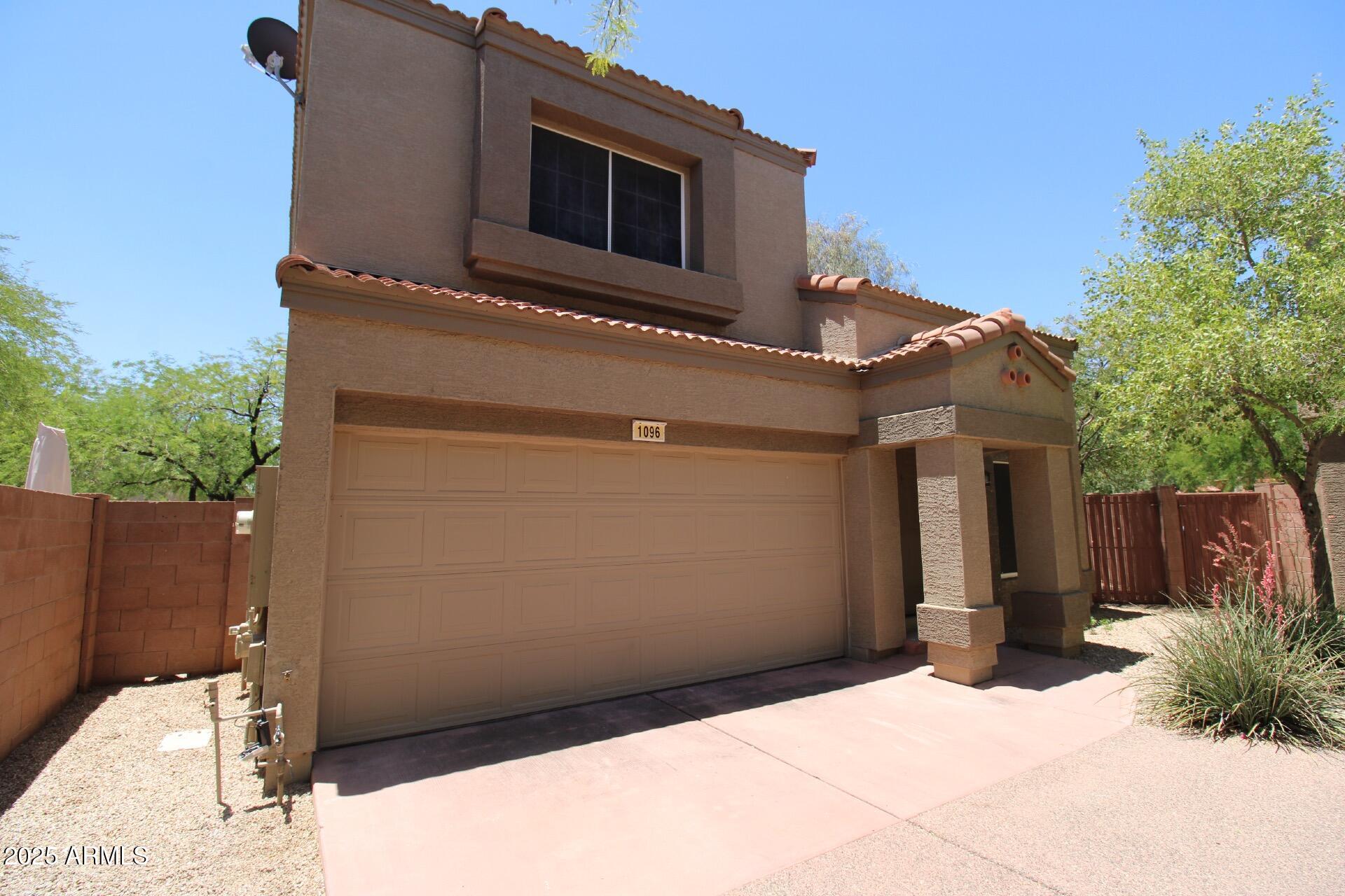 17606 N 17TH Place, 1096