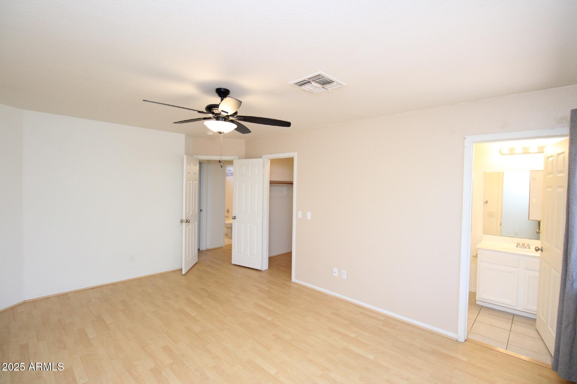 17606 N 17TH Place, 1096