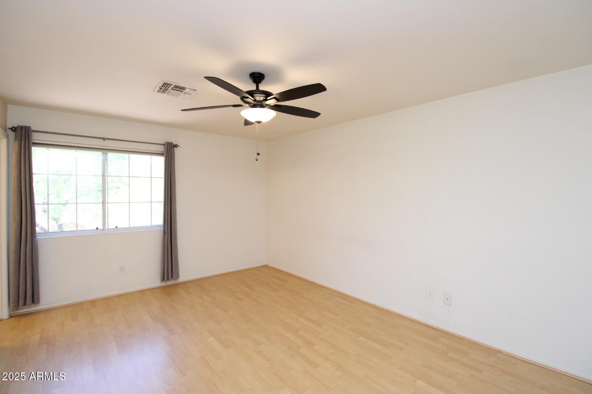 17606 N 17TH Place, 1096