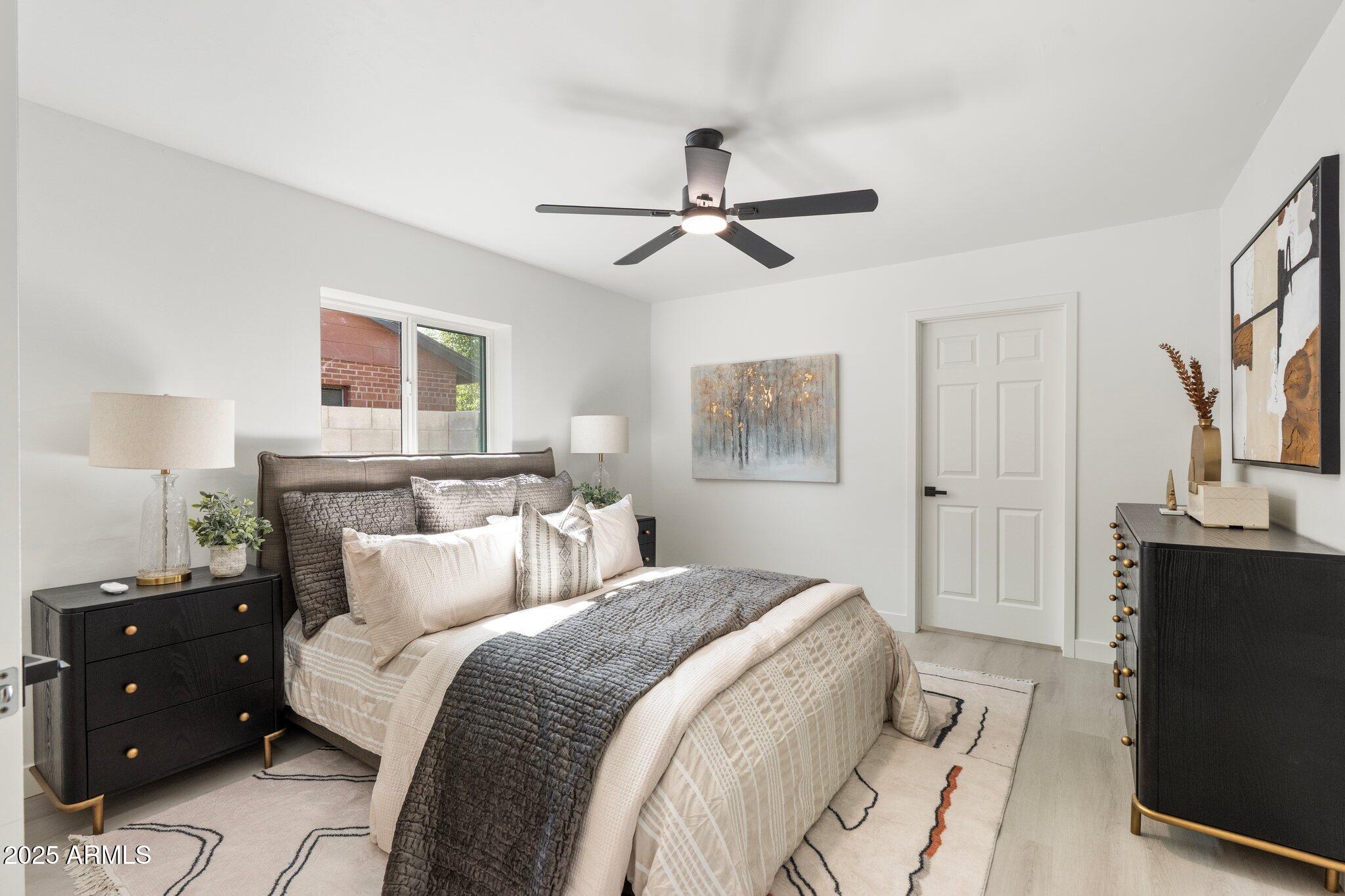 1535 W BERRIDGE Lane