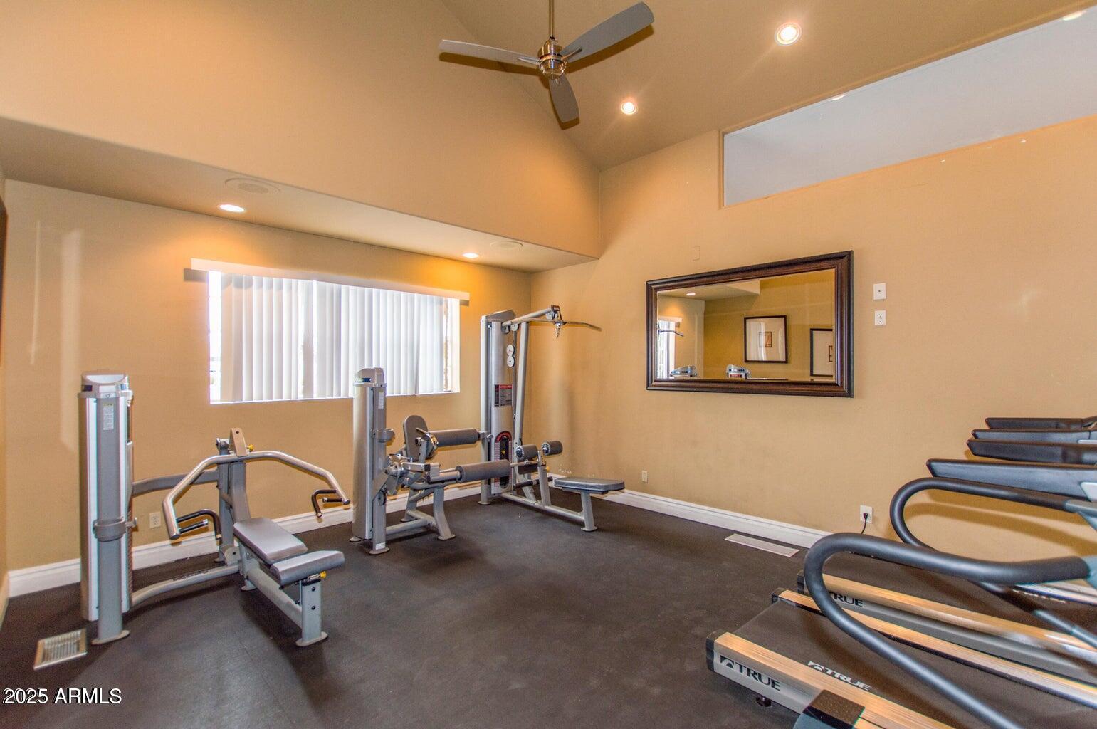 14145 N 92ND Street 1158