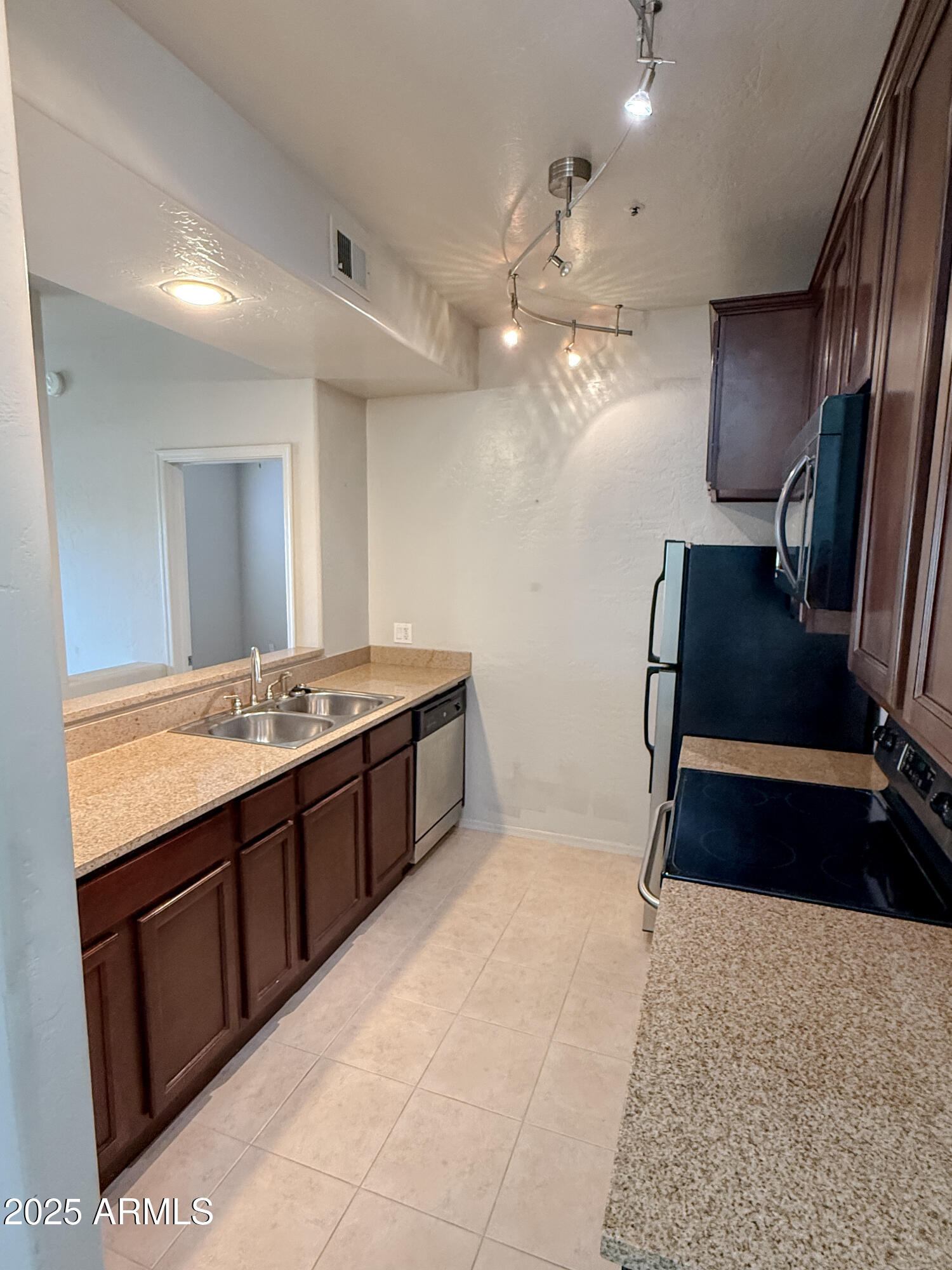 14145 N 92ND Street 1158