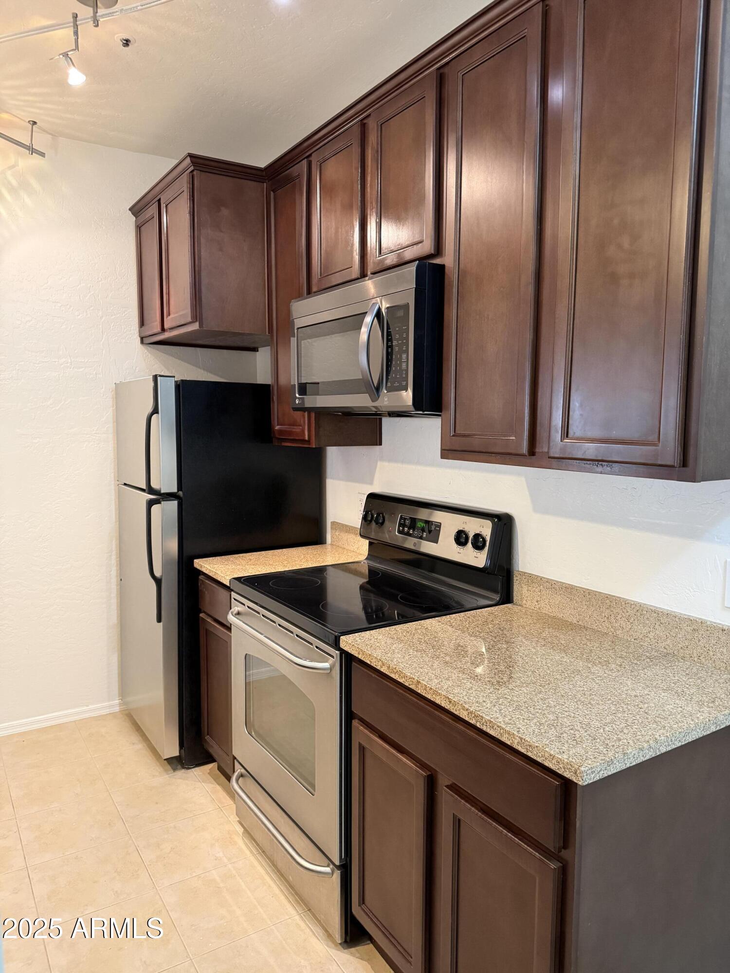 14145 N 92ND Street 1158