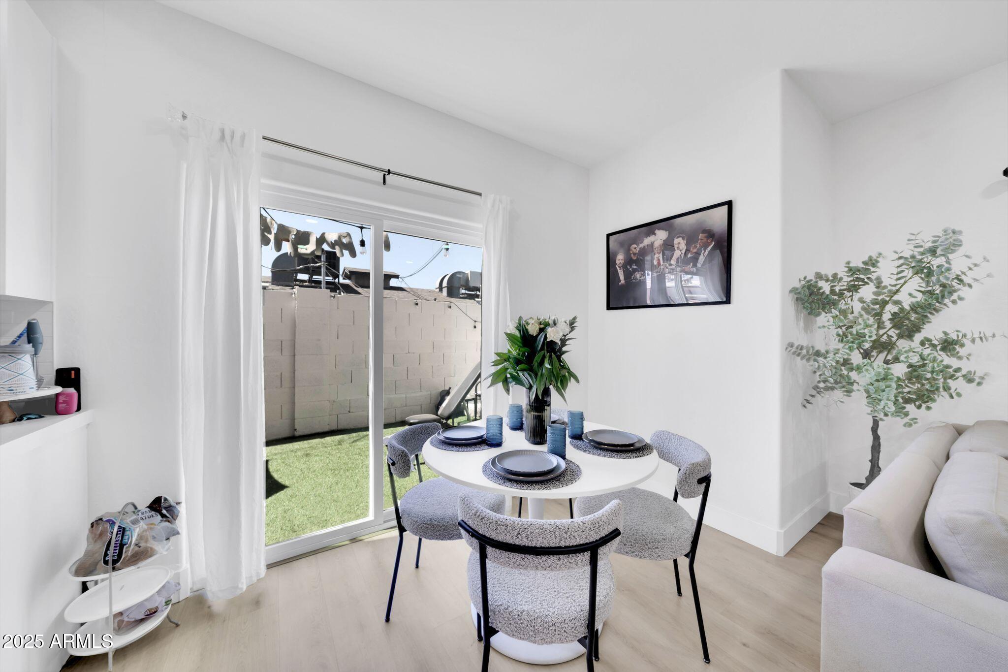 3034 N 39TH Street, 12