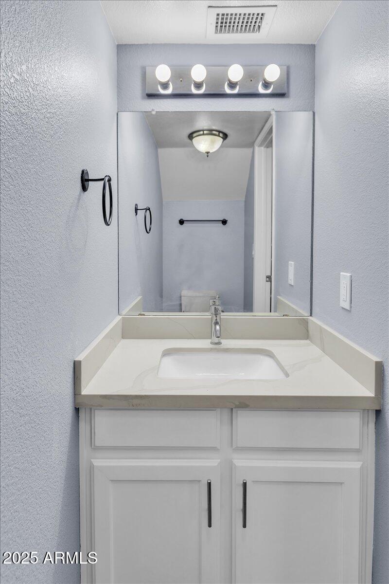 2954 N OREGON Street, 6