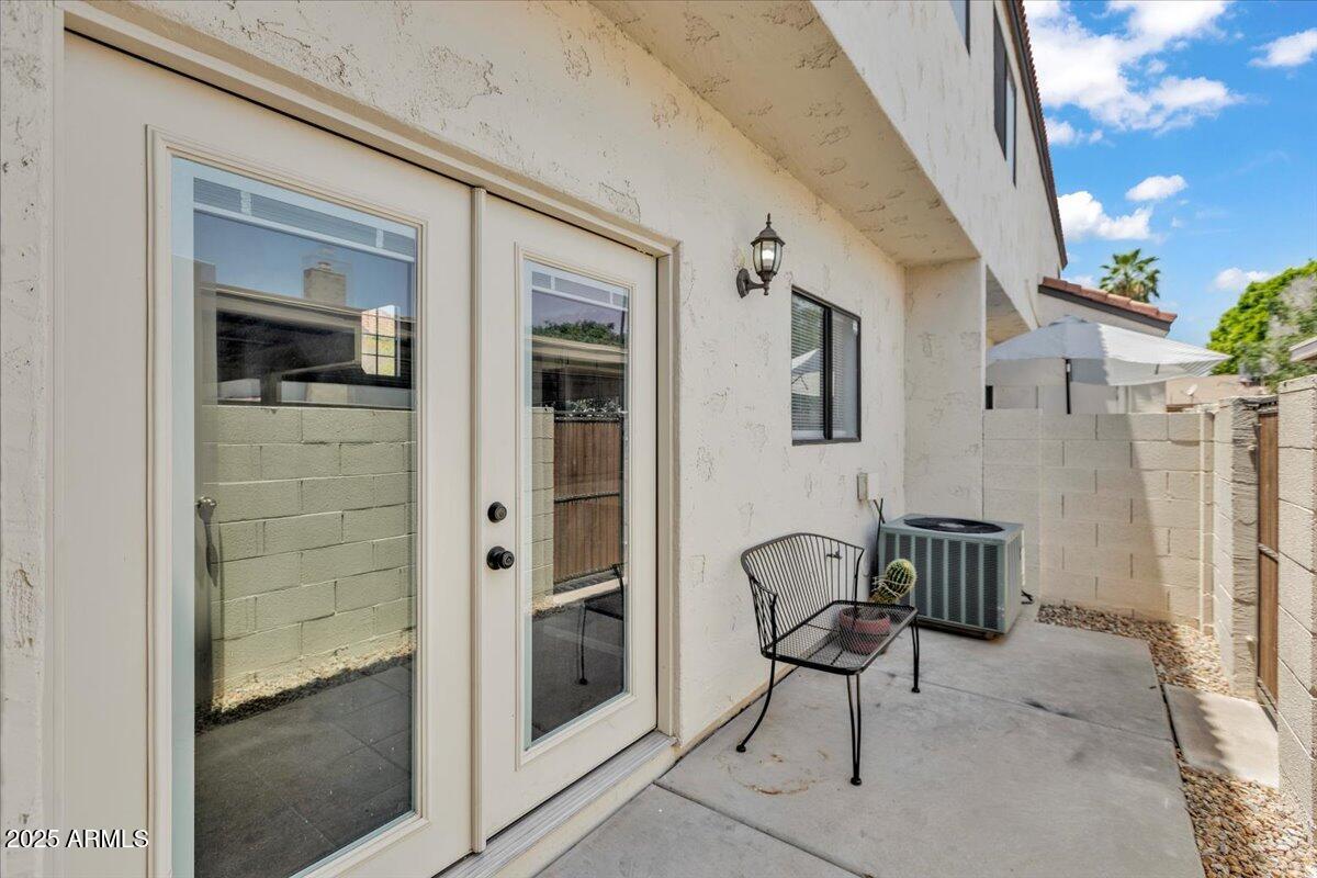 2954 N OREGON Street, 6