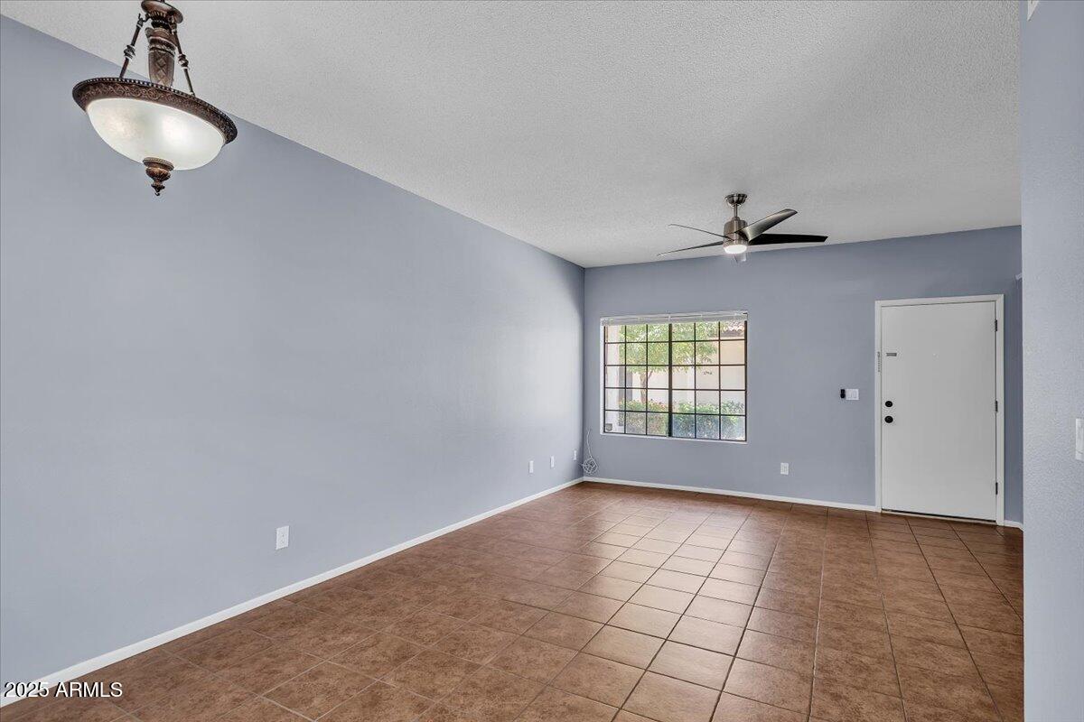 2954 N OREGON Street, 6