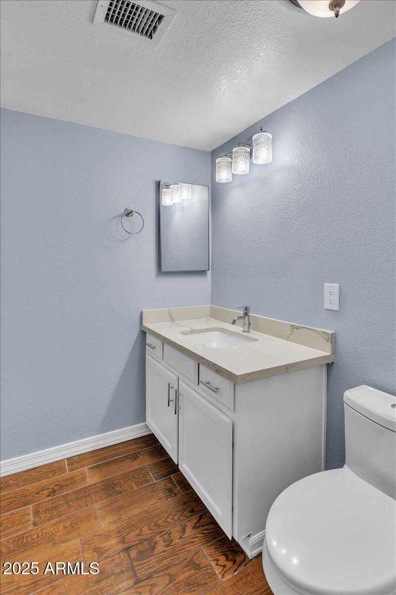 2954 N OREGON Street, 6